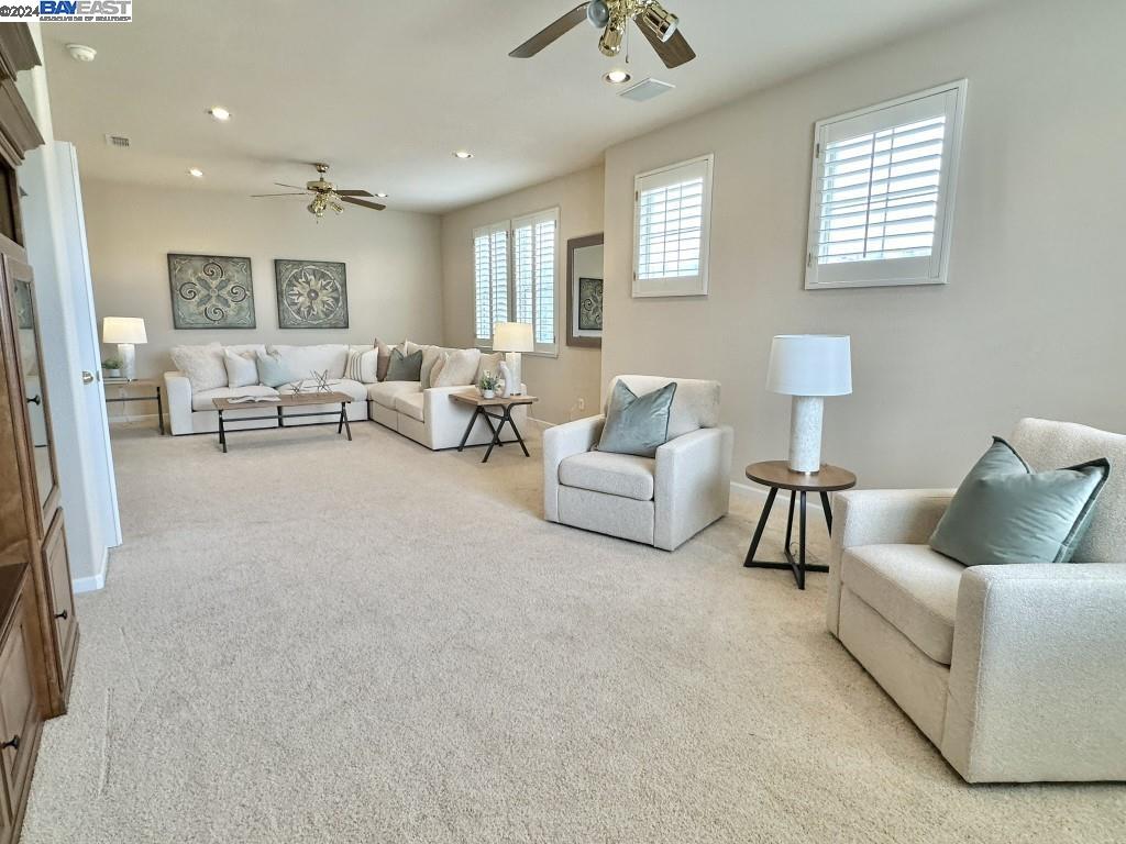 5192 Silver Birch Dr