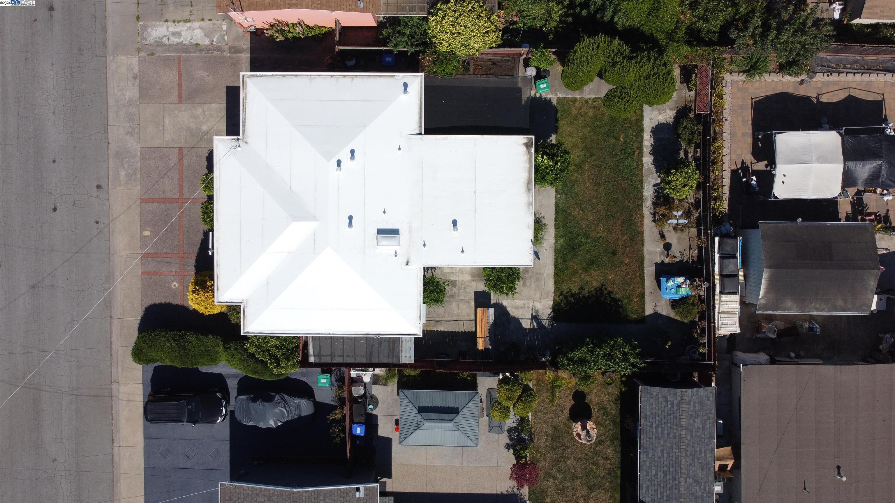 978 Burkhart Ave