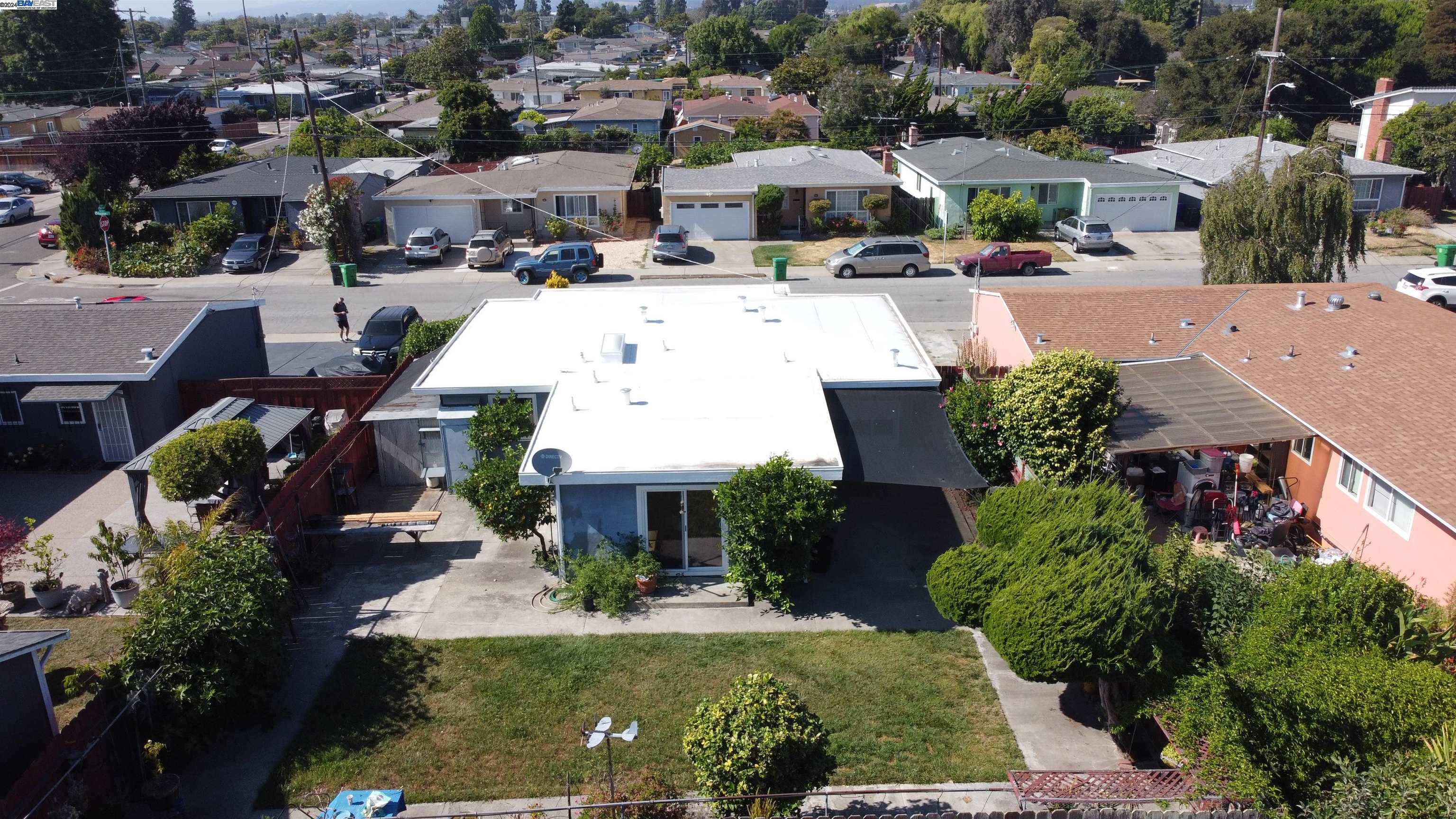 978 Burkhart Ave