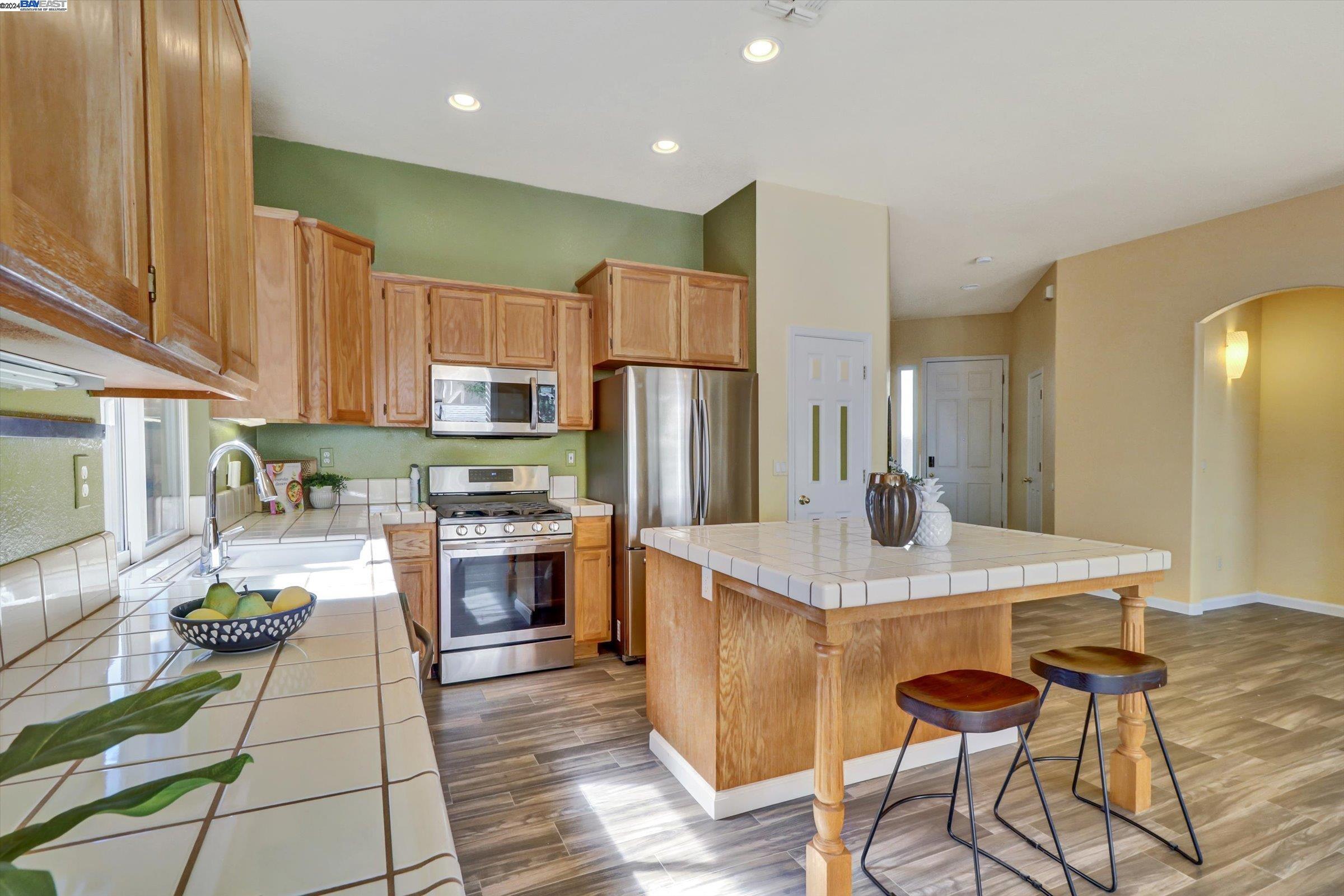 2435 Verona Ct