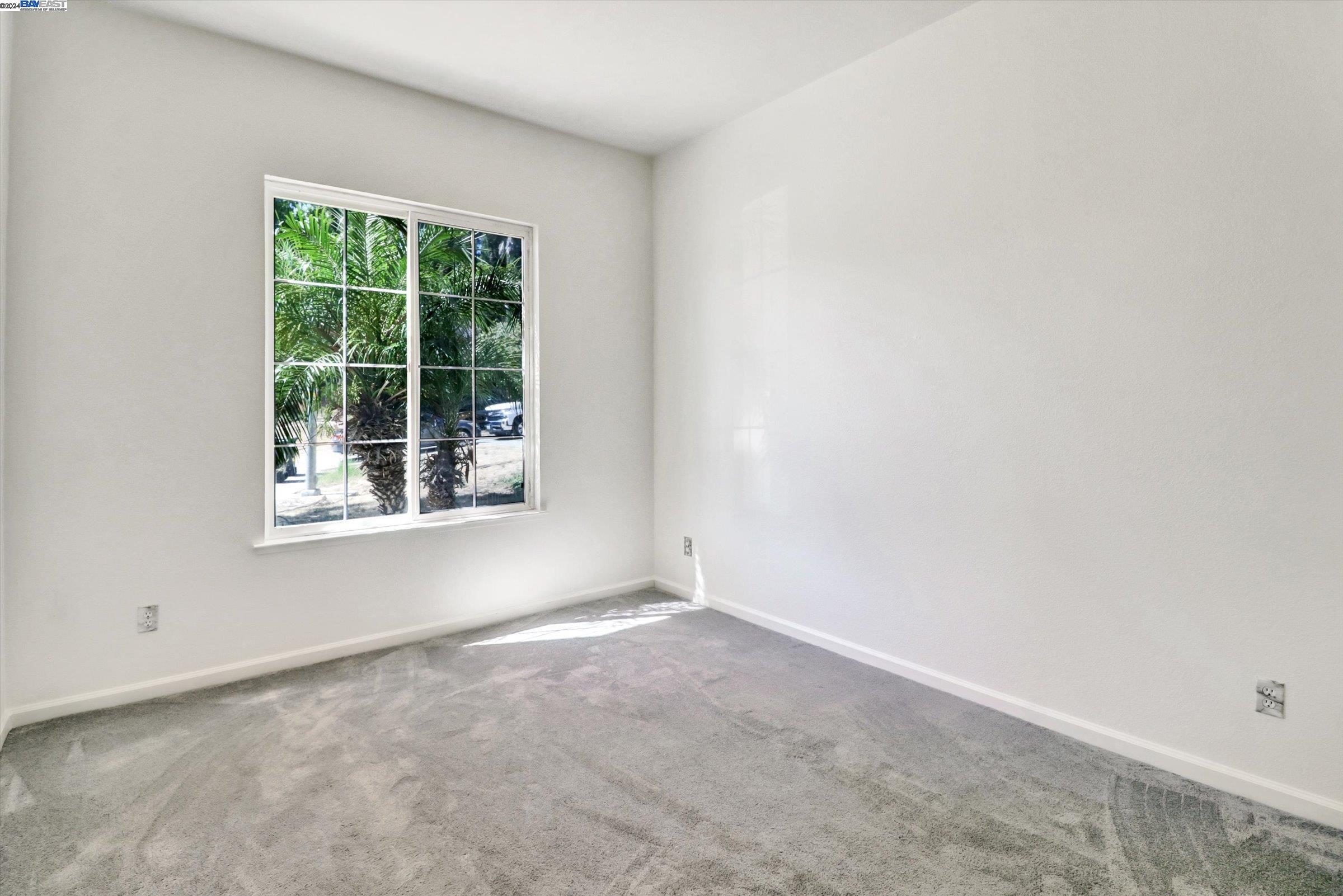 2435 Verona Ct