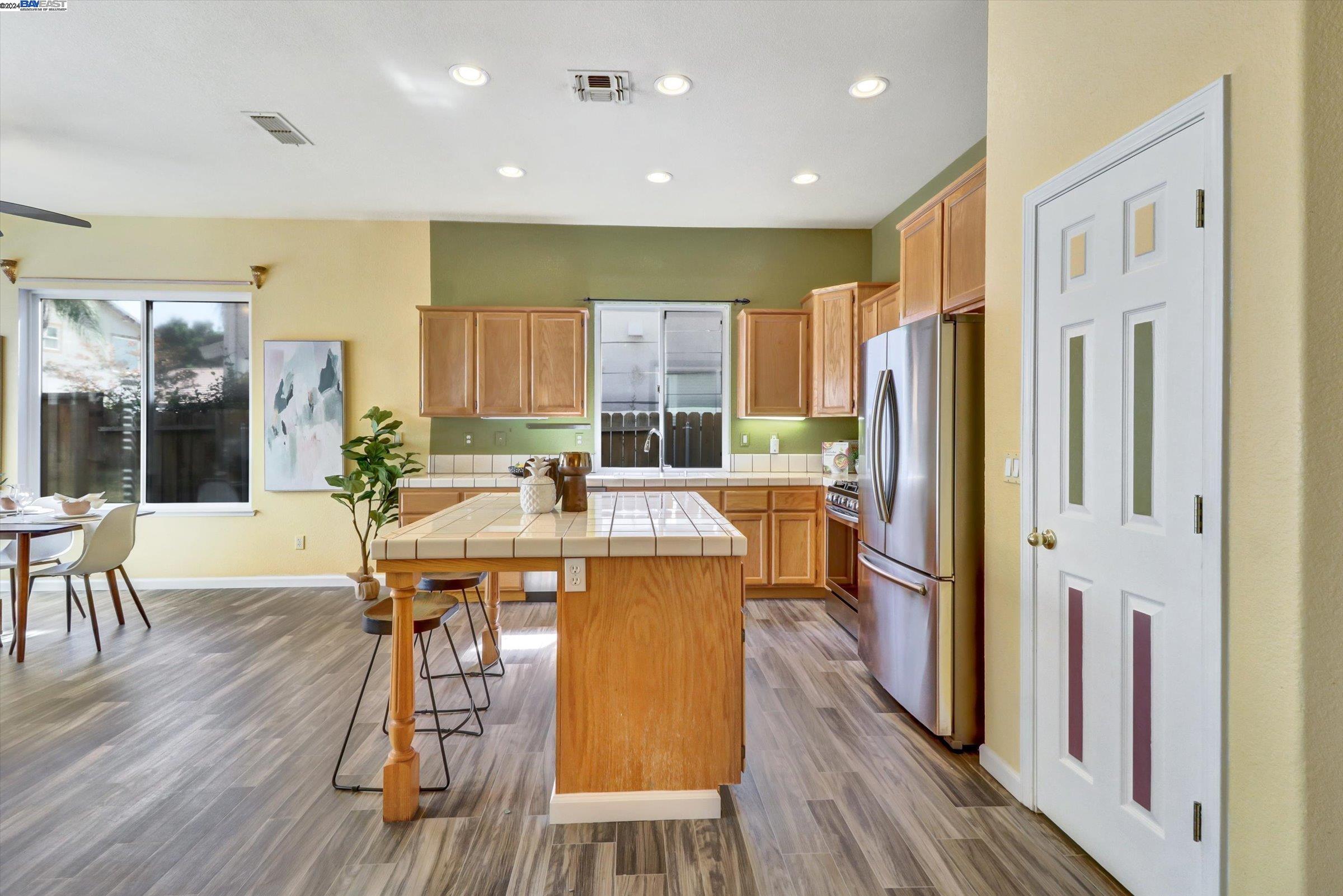 2435 Verona Ct