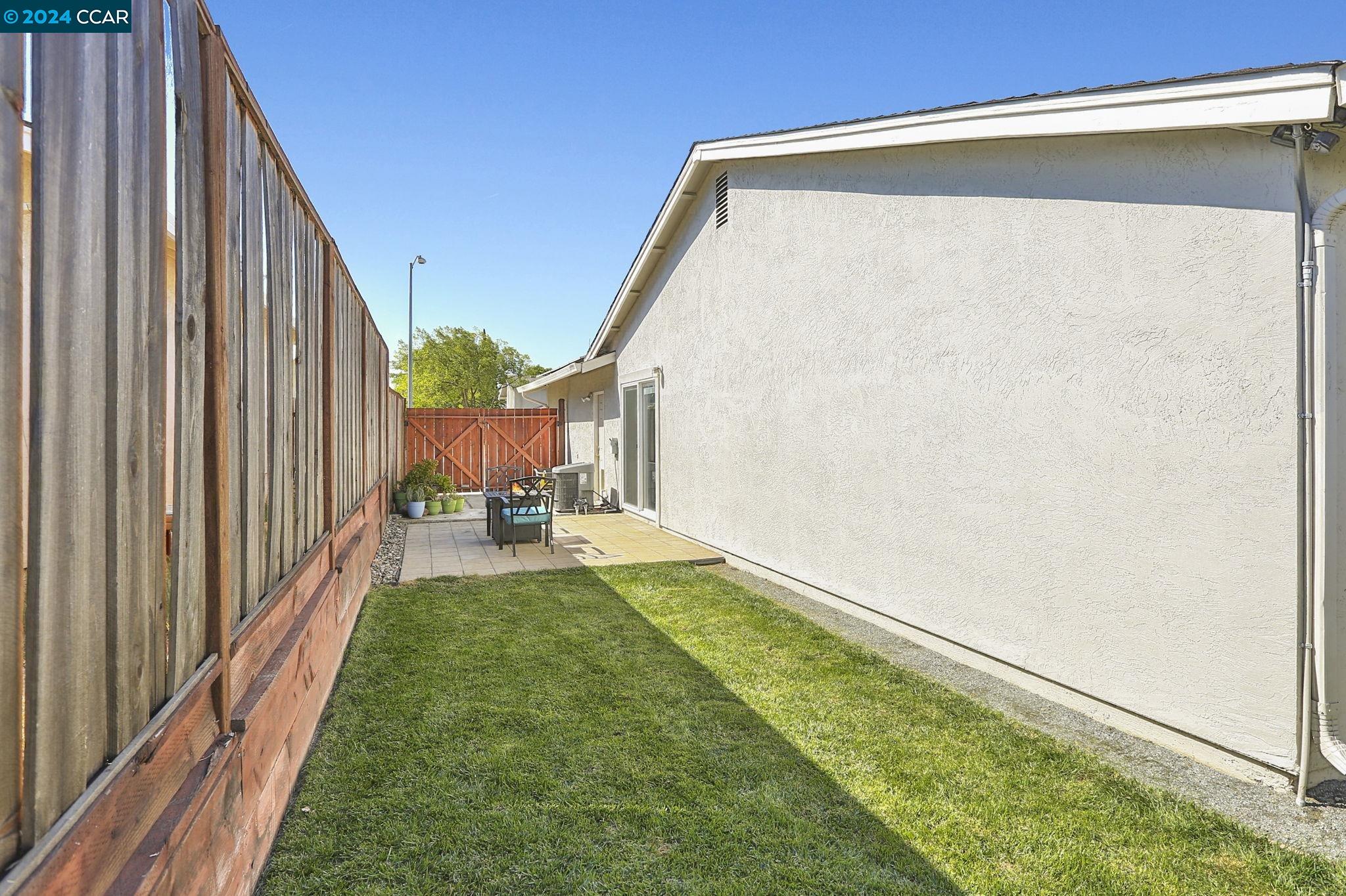 5530 Greenwich Ave