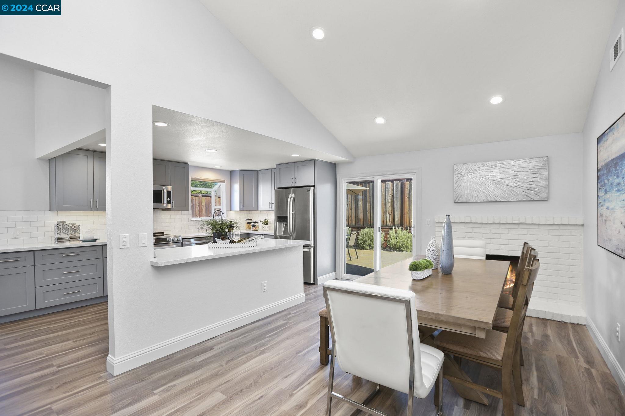 5530 Greenwich Ave