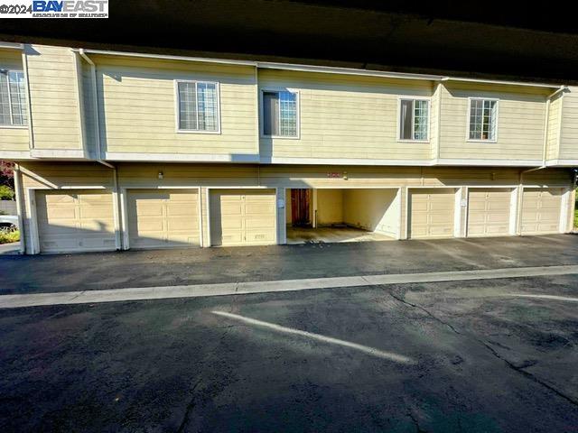 1470 Thrush Ave # 21