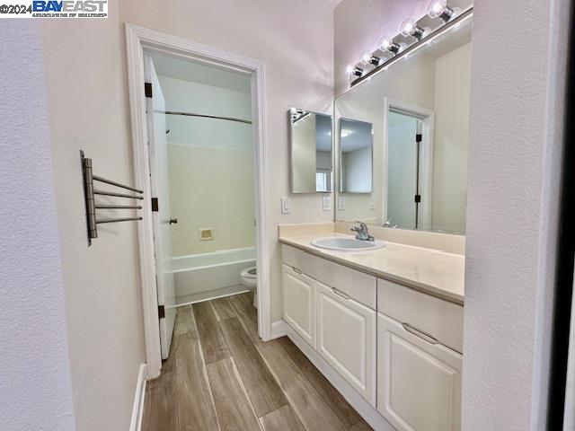 1470 Thrush Ave # 21