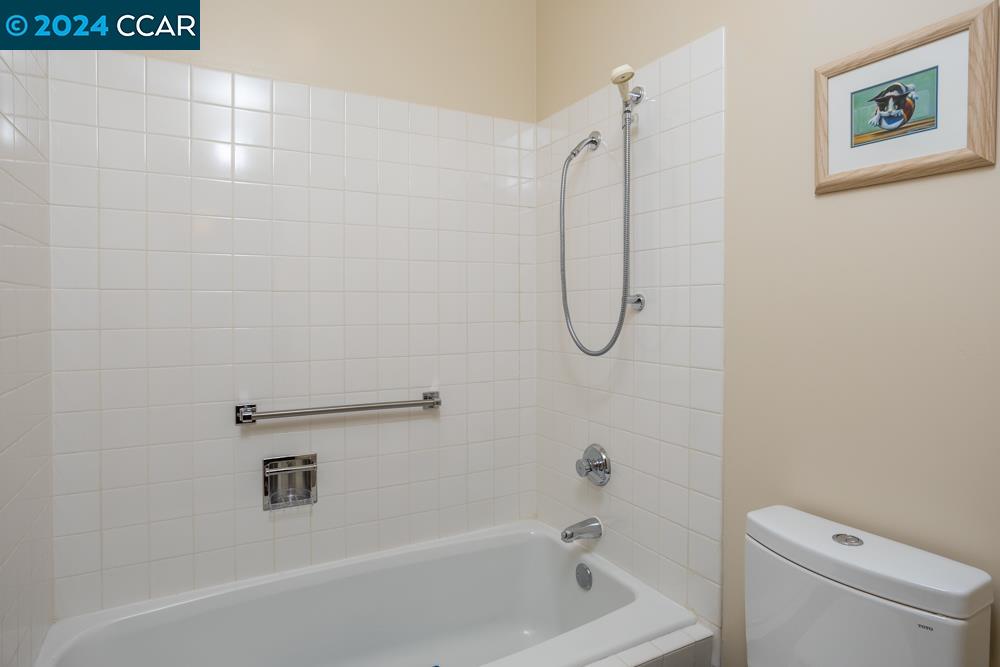 2110 Cactus Court # 6