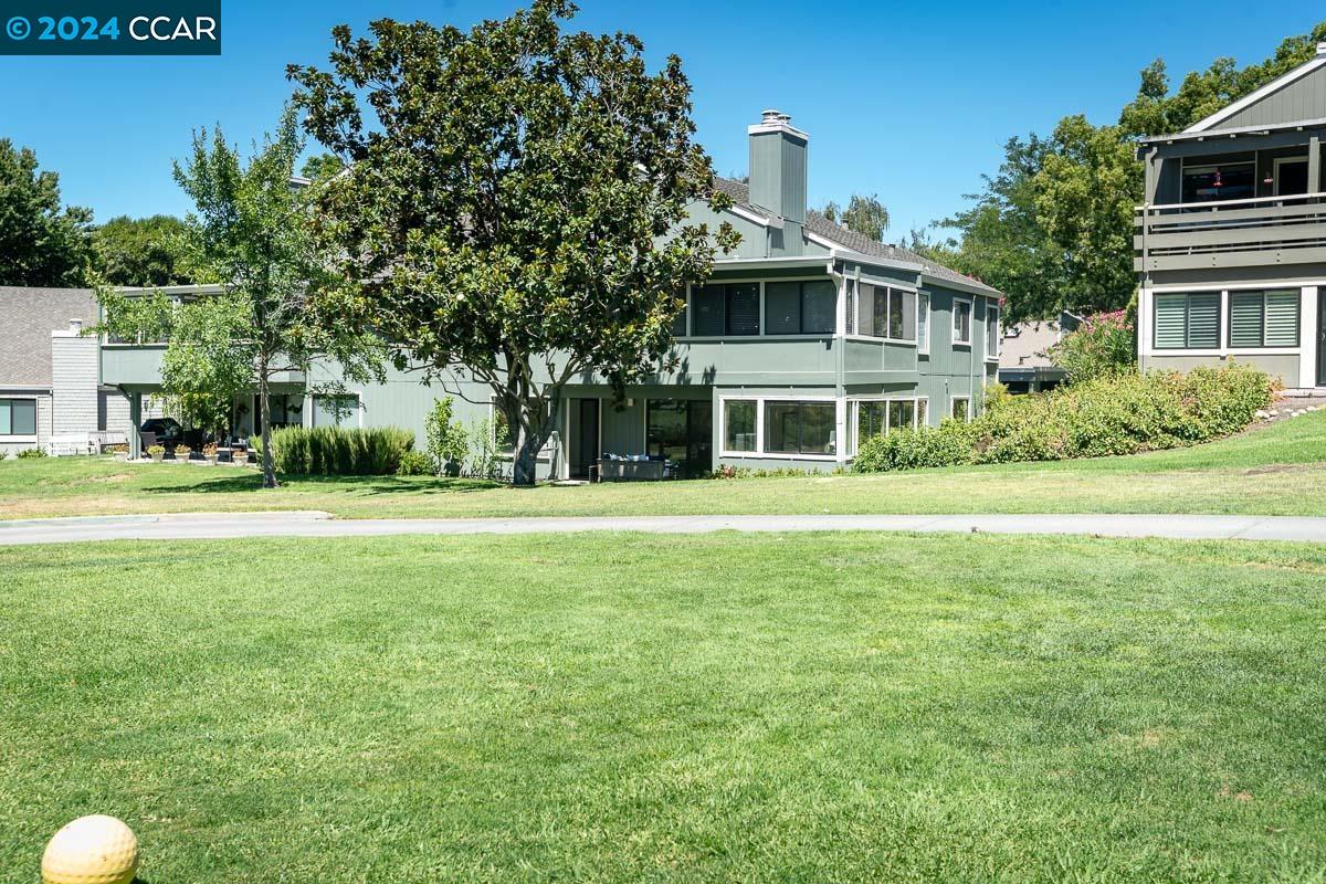 3118 Rossmoor Pkwy # 2
