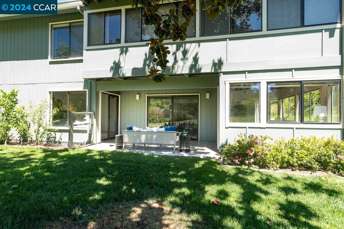 3118 Rossmoor Pkwy # 2