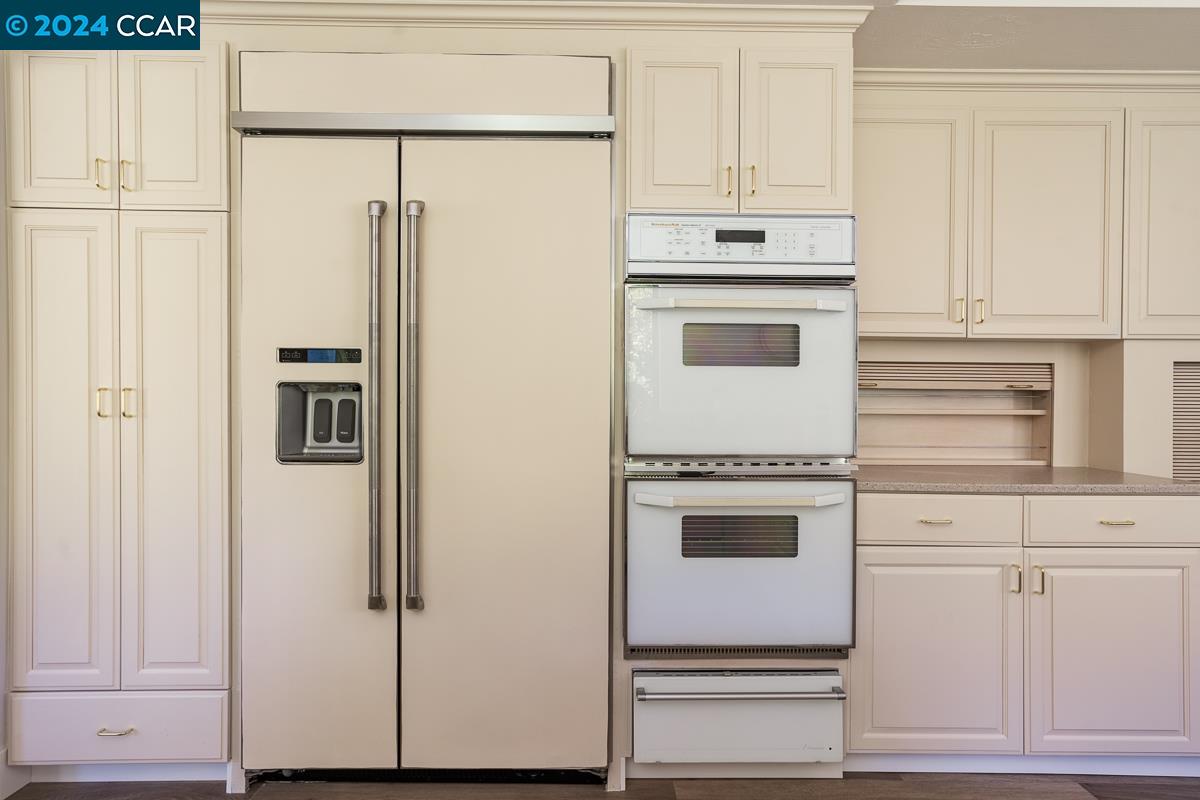 3118 Rossmoor Pkwy # 2