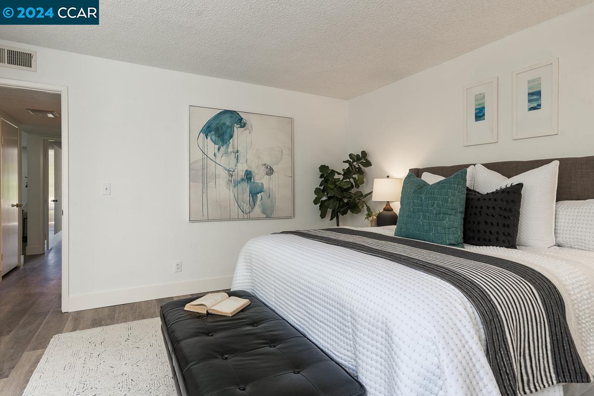 3118 Rossmoor Pkwy # 2