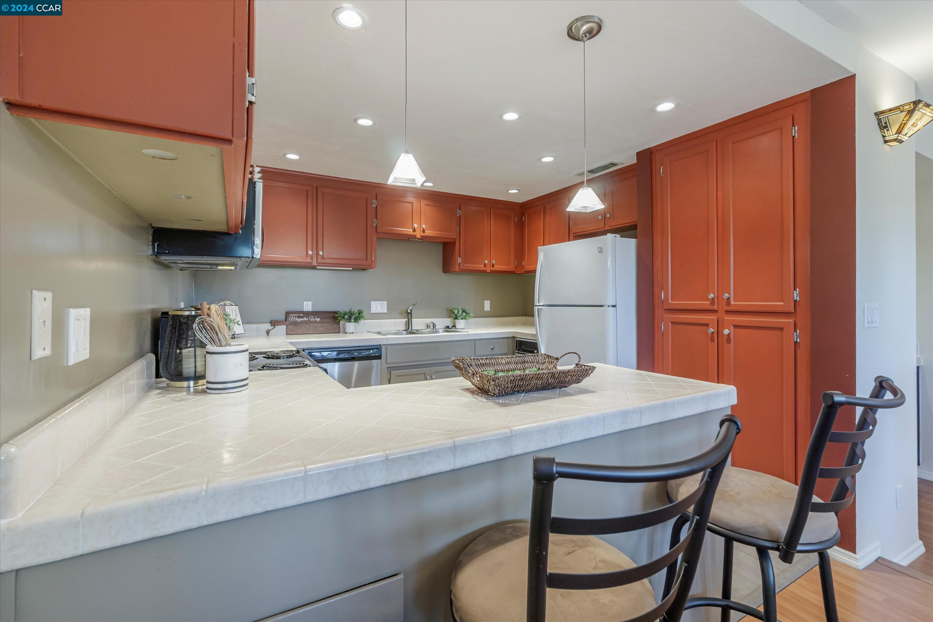 310 Via Cordova Ln