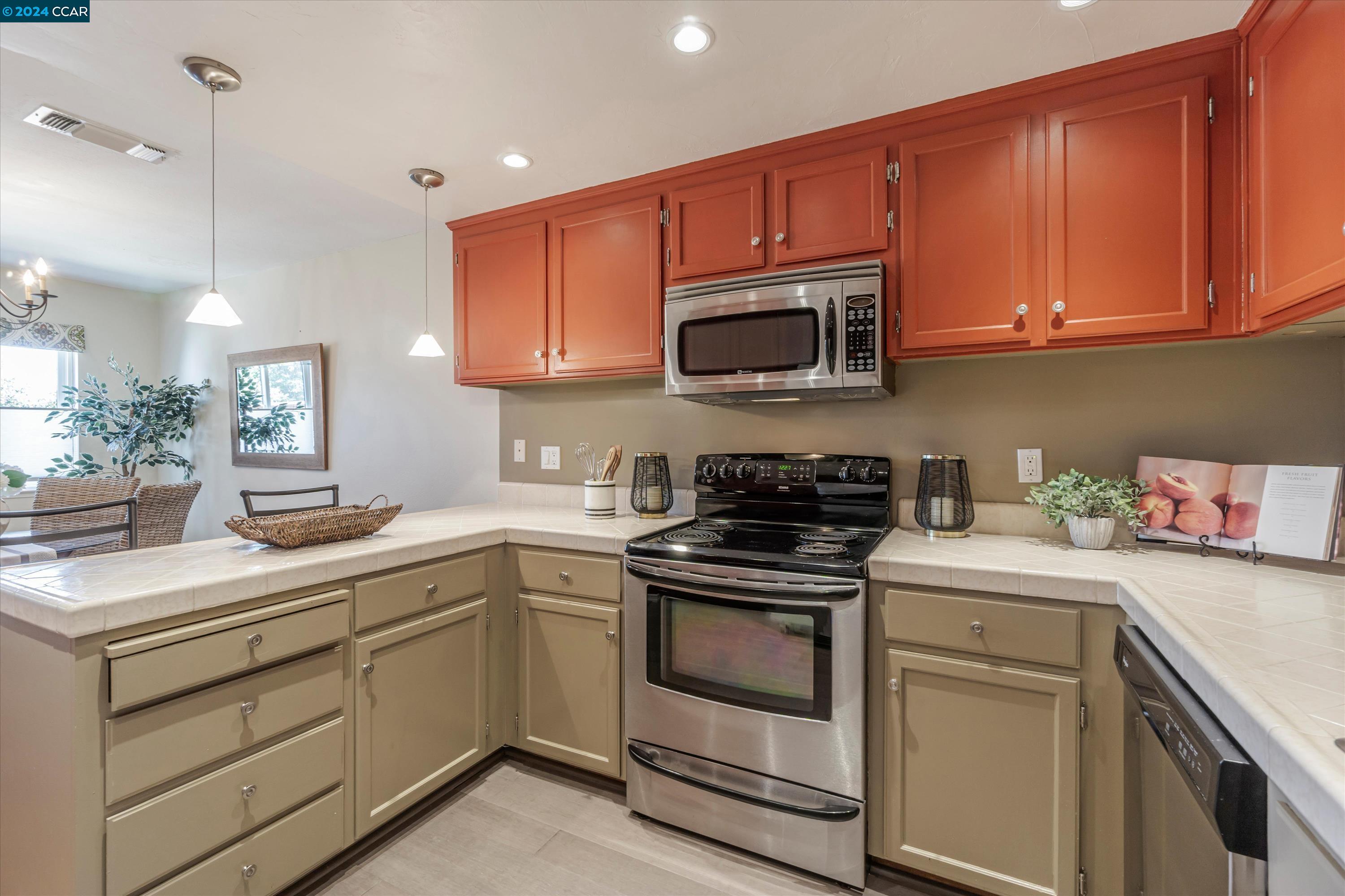 310 Via Cordova Ln