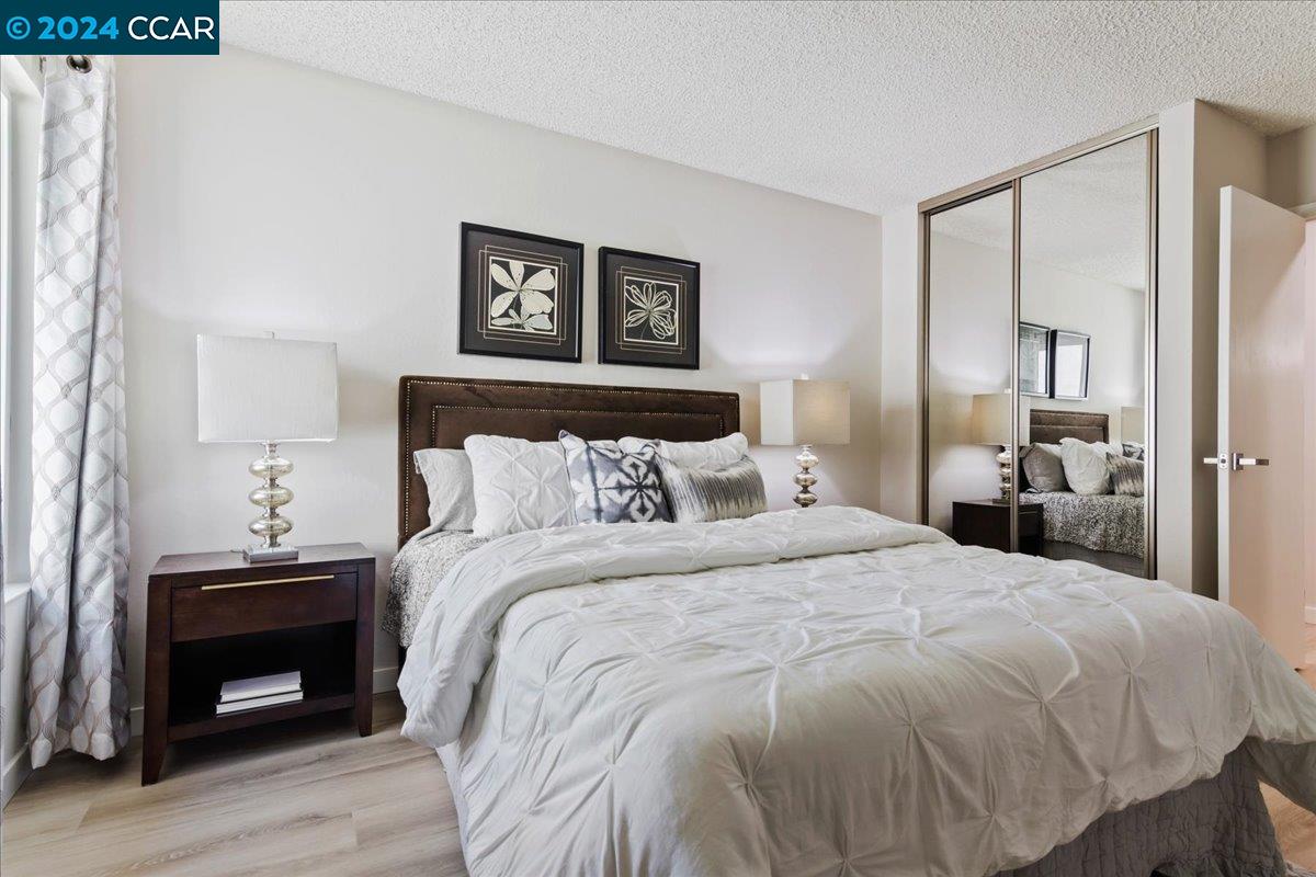2560 Walnut Blvd # 22