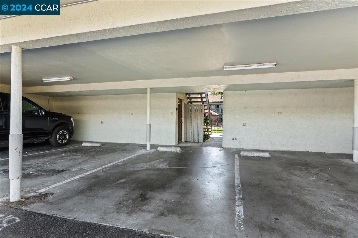 2560 Walnut Blvd # 22