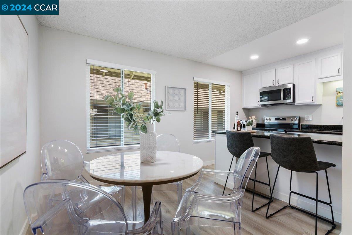 2560 Walnut Blvd # 22