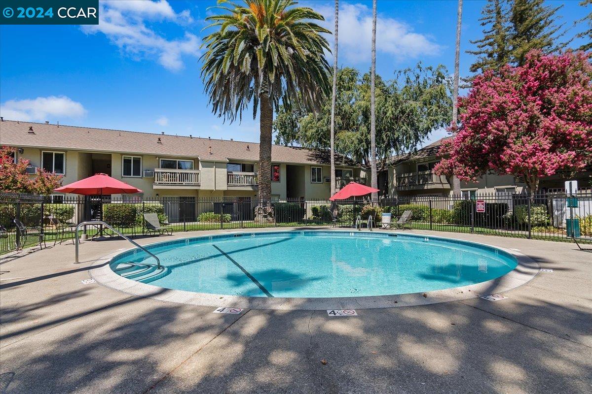 2560 Walnut Blvd # 22