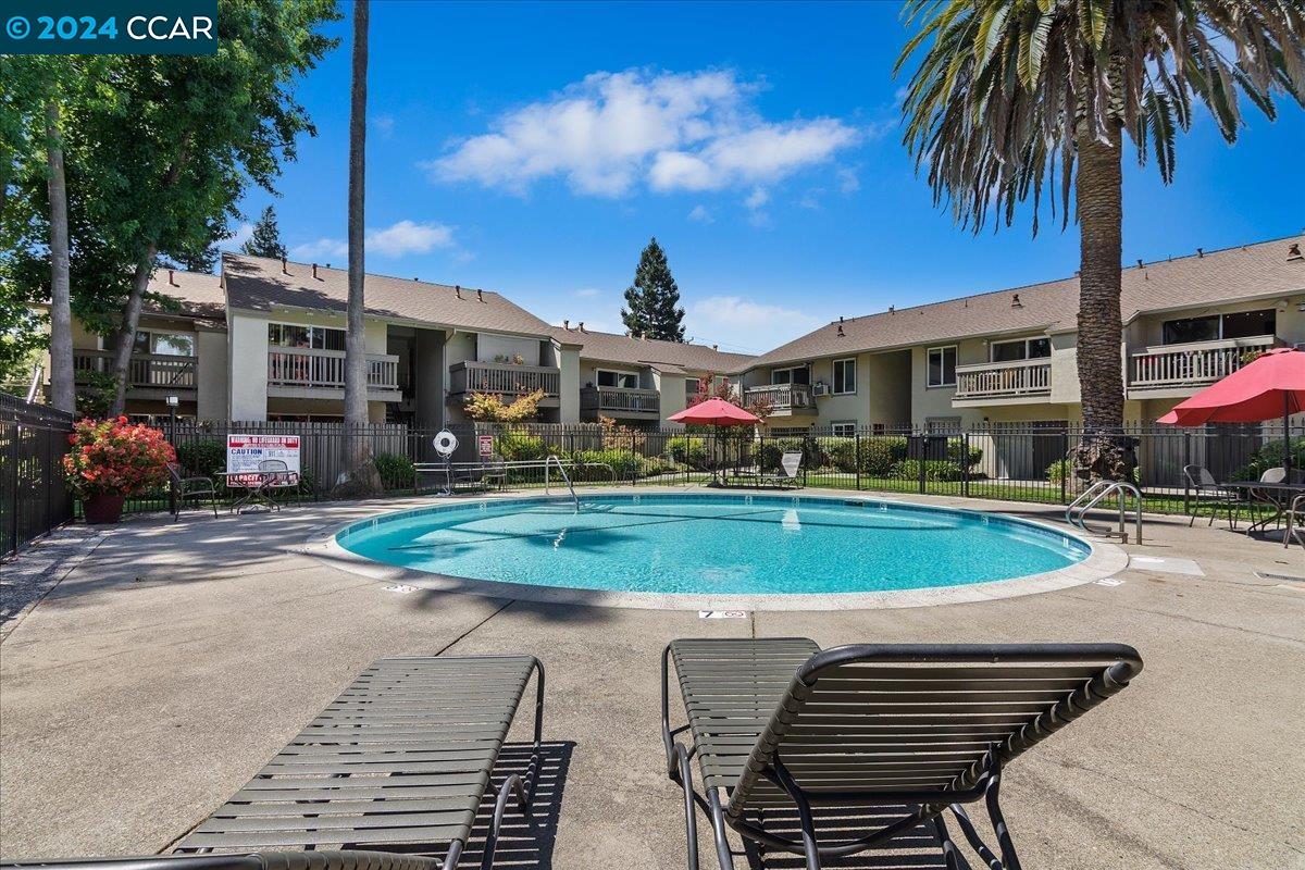 2560 Walnut Blvd # 22