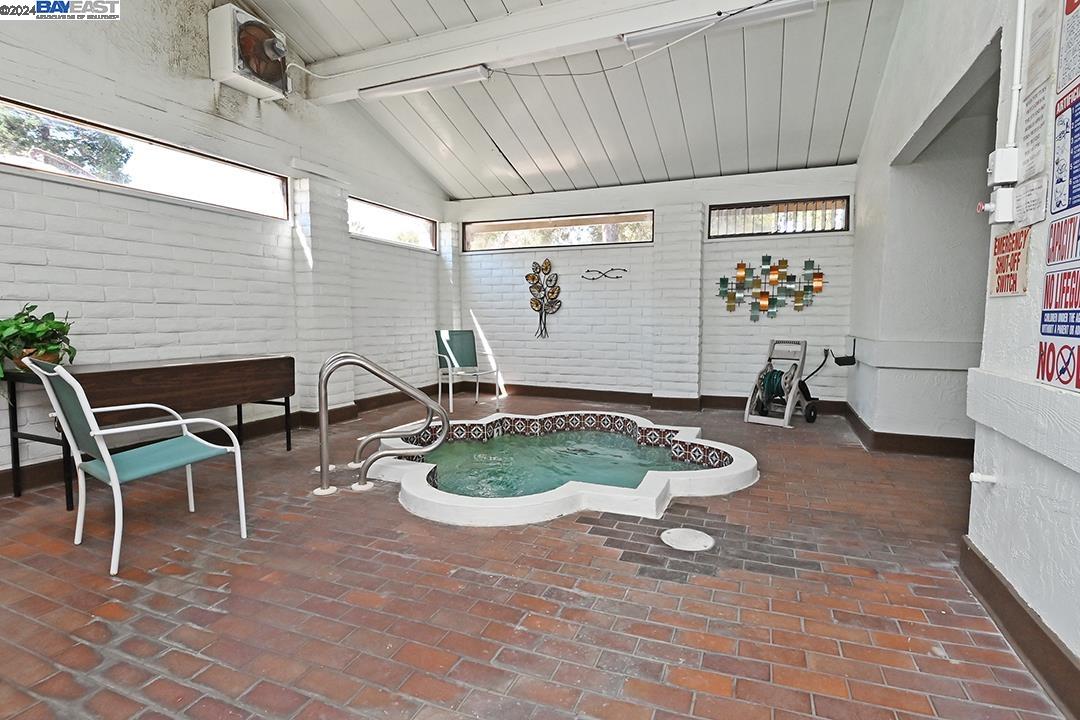 3231 Vineyard # 140