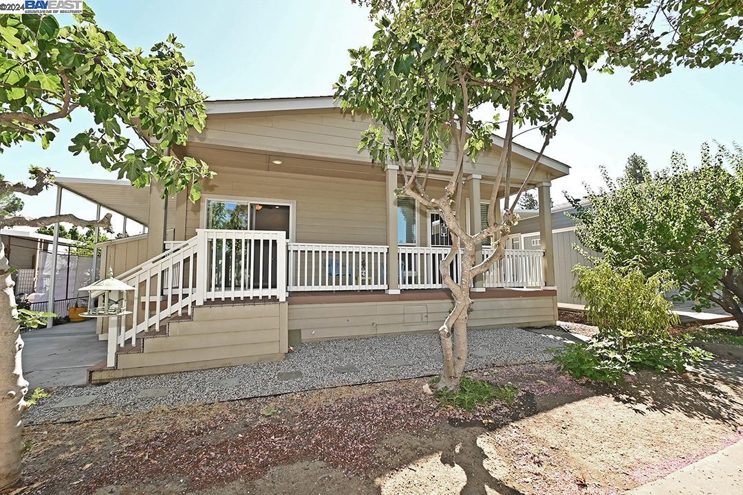 3231 Vineyard # 140