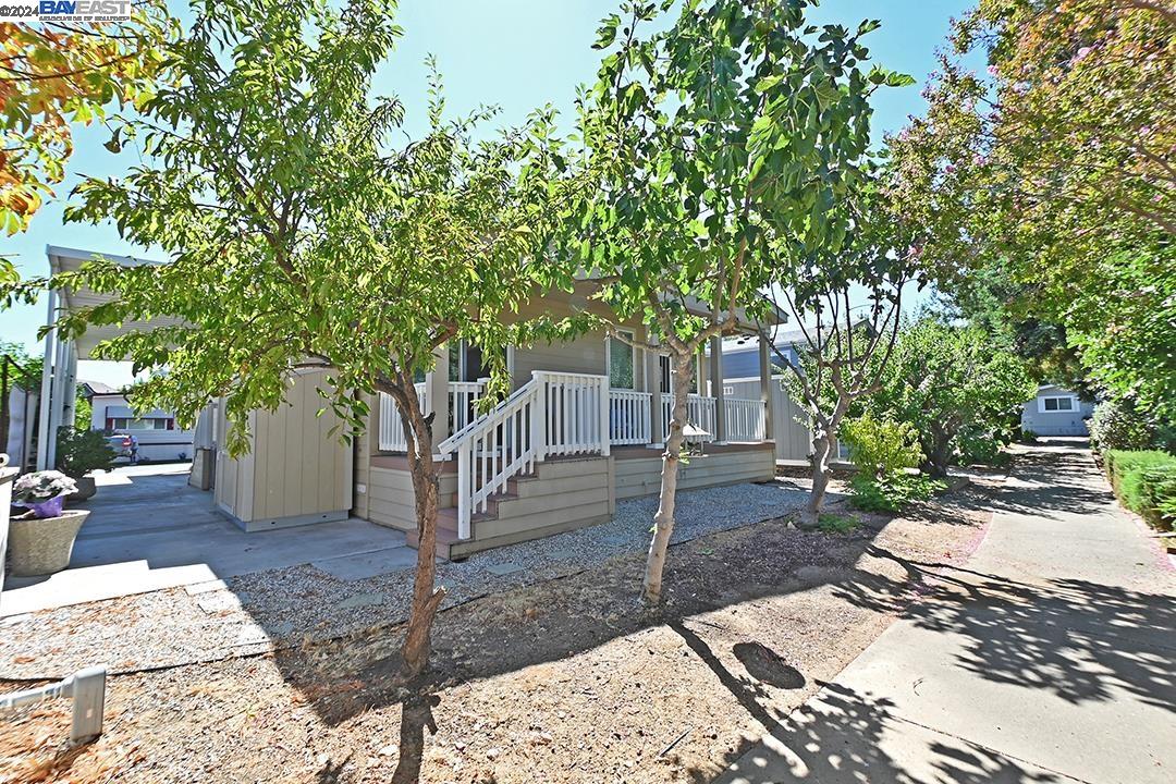 3231 Vineyard # 140