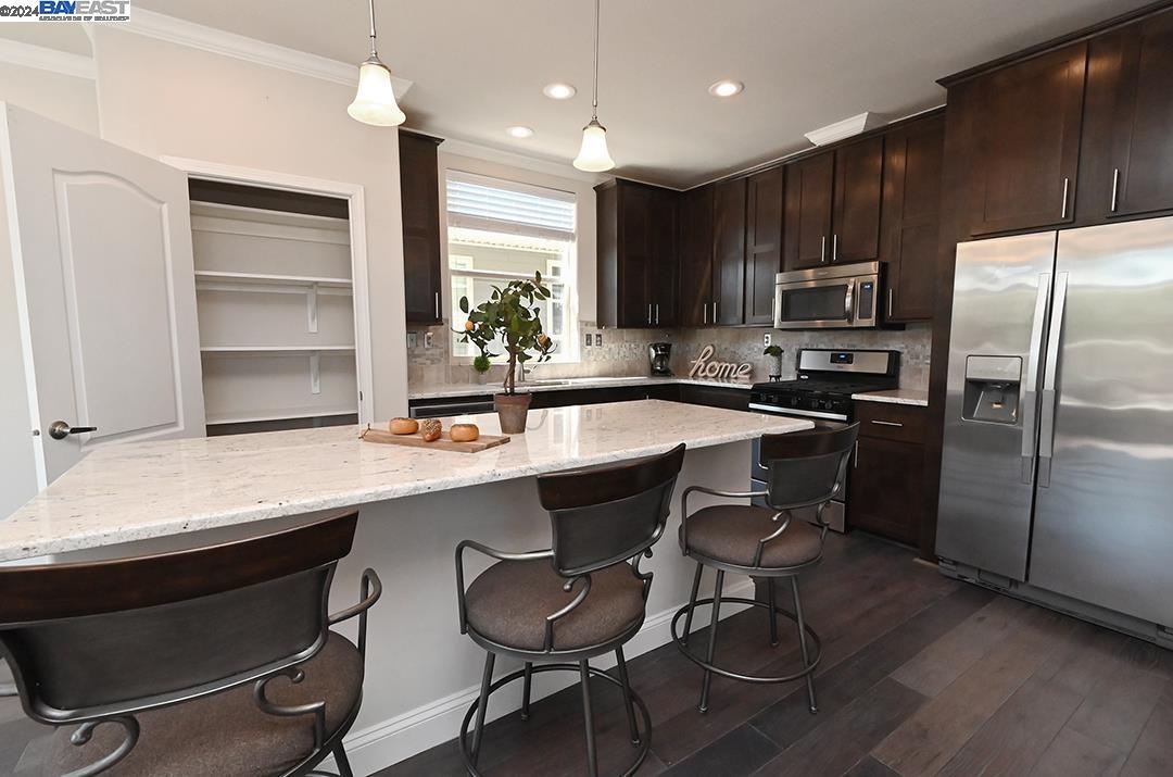 3231 Vineyard # 140