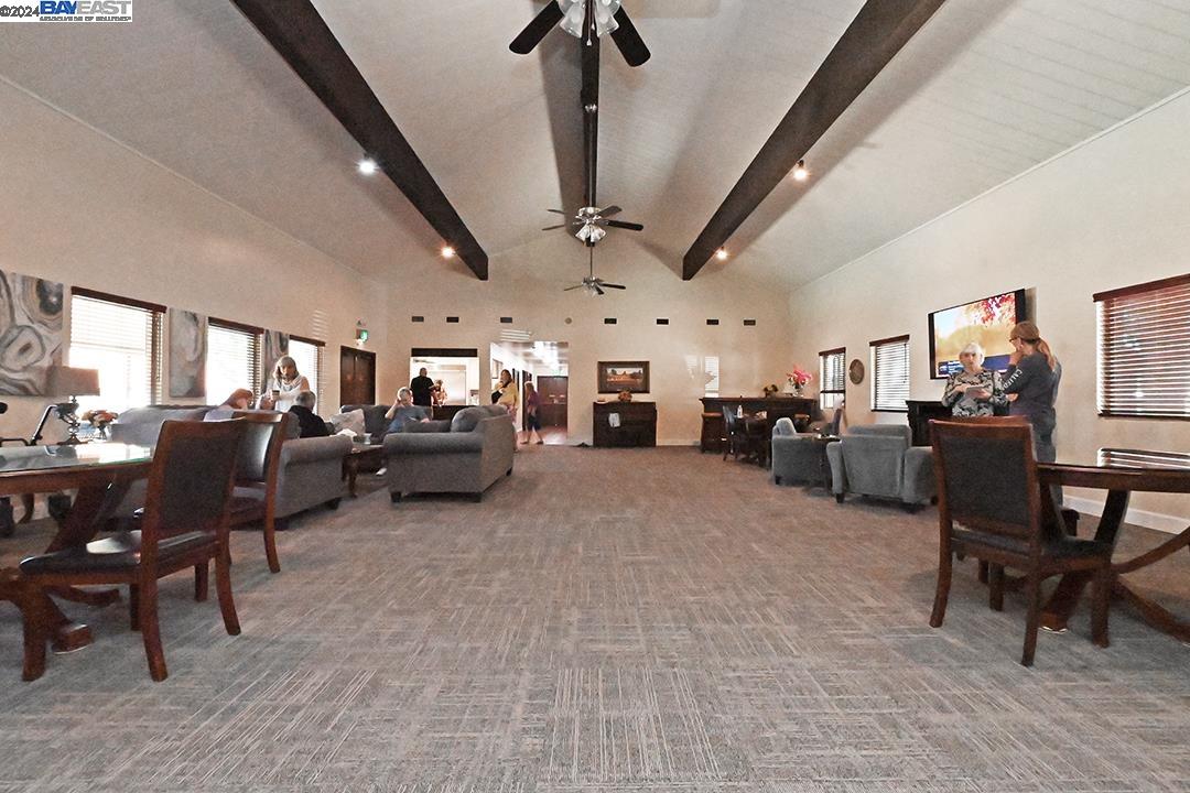 3231 Vineyard # 140