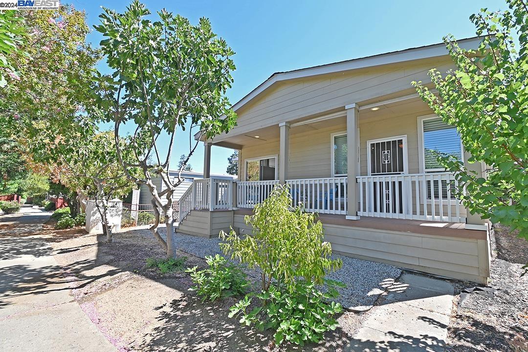 3231 Vineyard # 140