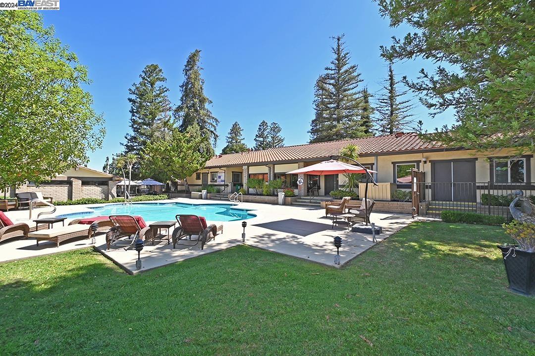 3231 Vineyard # 140