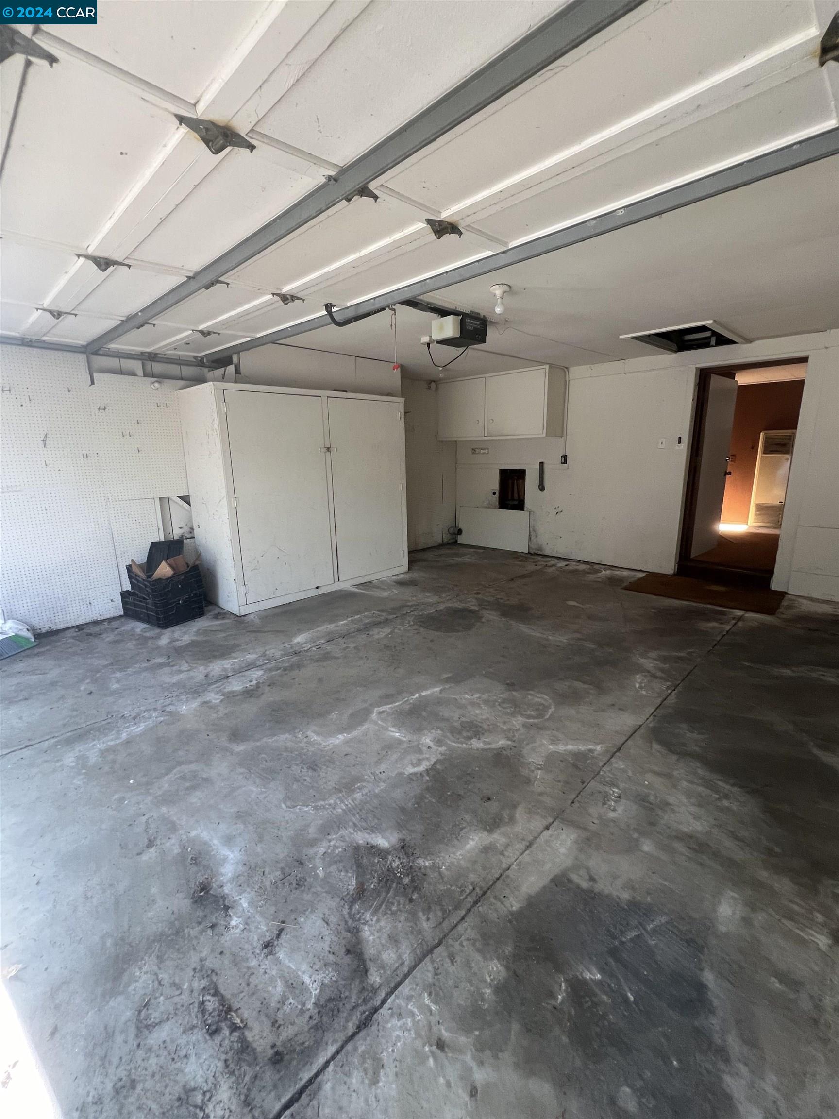 1064 Sunnybrook Drive