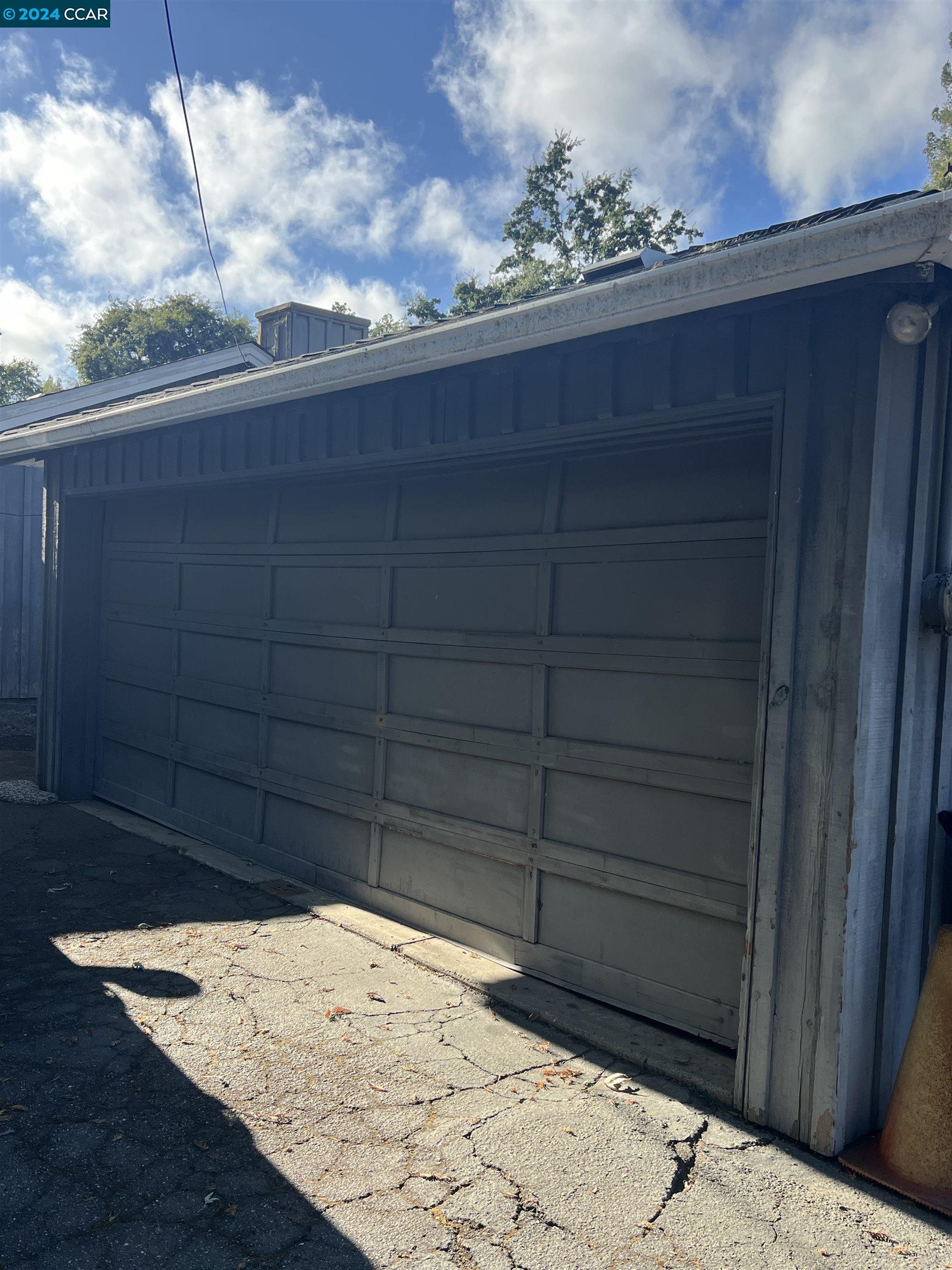 1064 Sunnybrook Drive