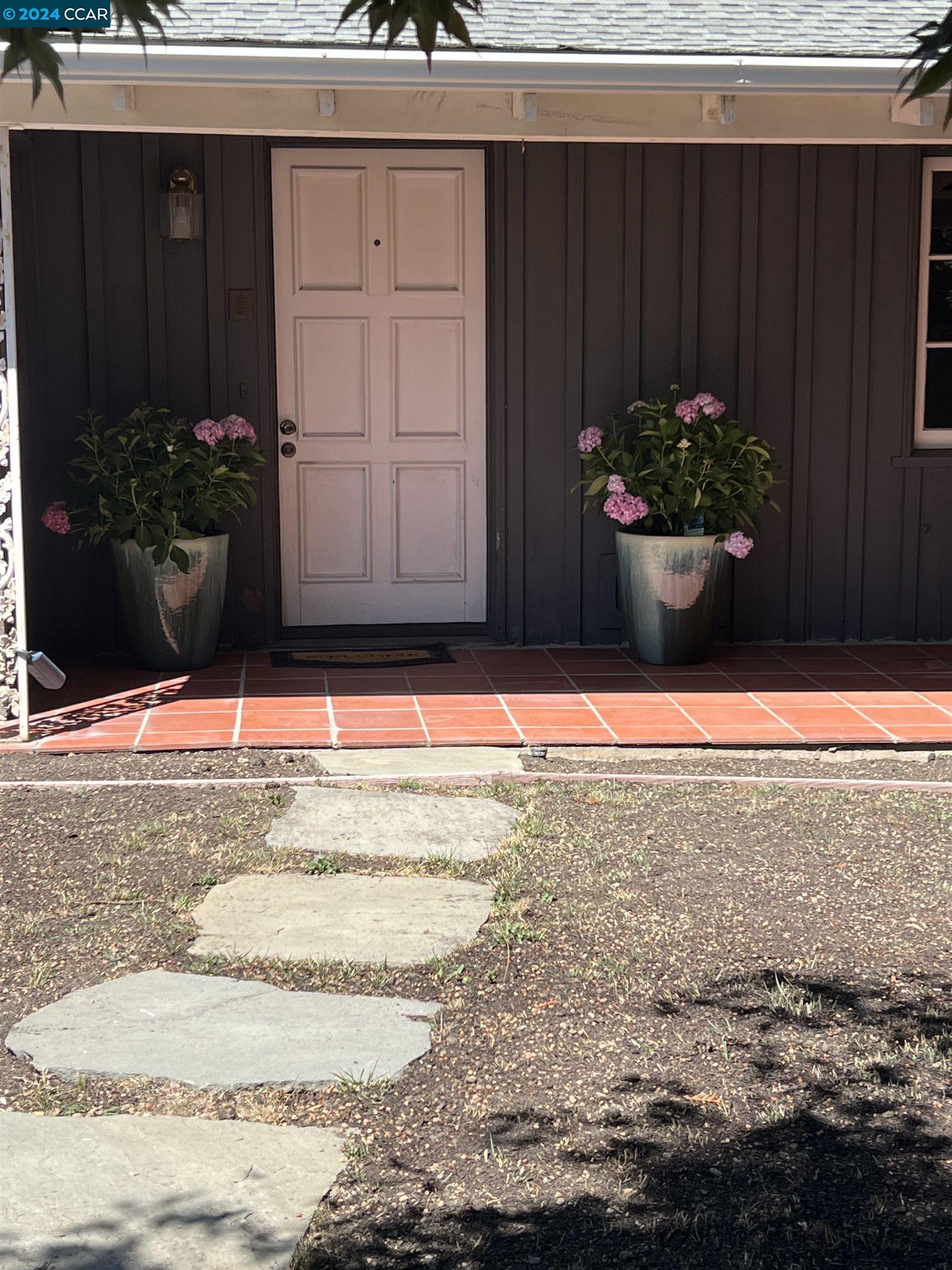 1064 Sunnybrook Drive