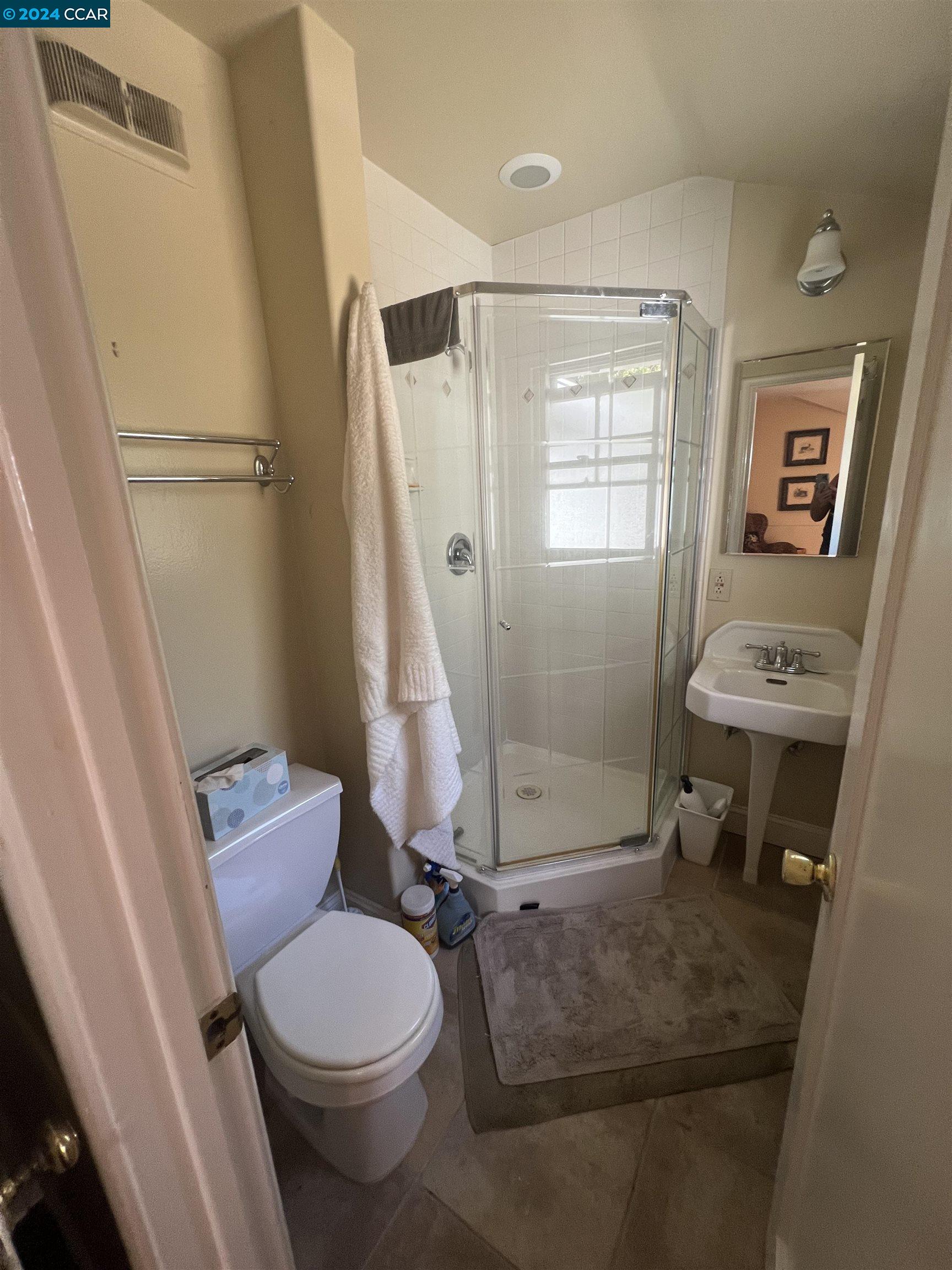 1064 Sunnybrook Drive