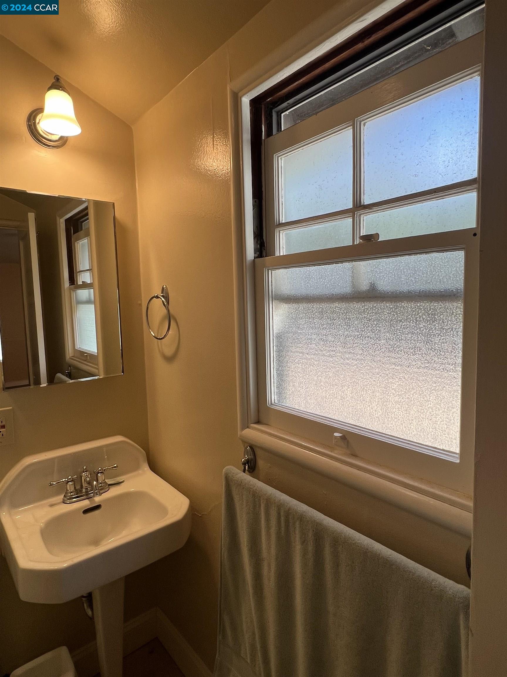 1064 Sunnybrook Drive