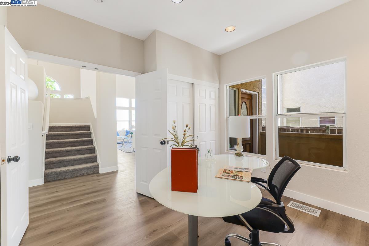 1116 Hastings Ct
