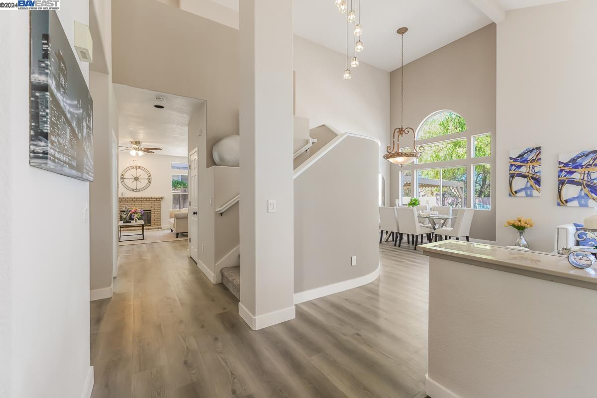 1116 Hastings Ct