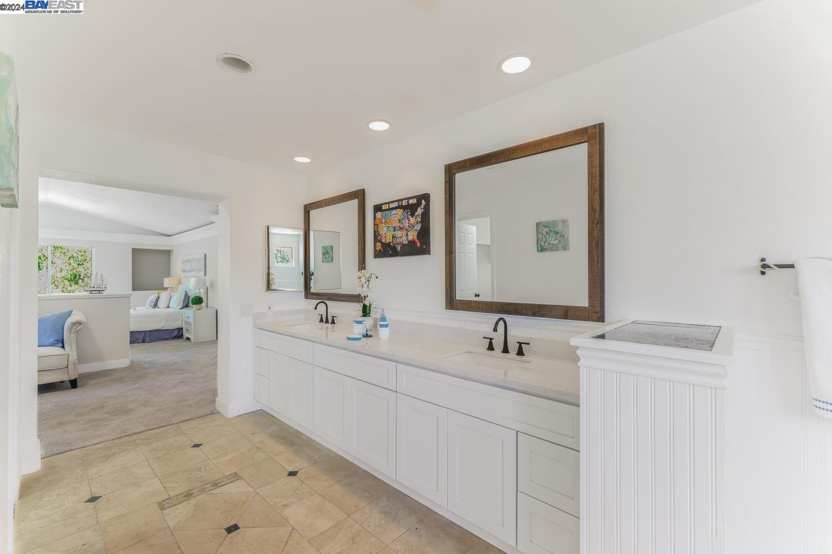 1116 Hastings Ct