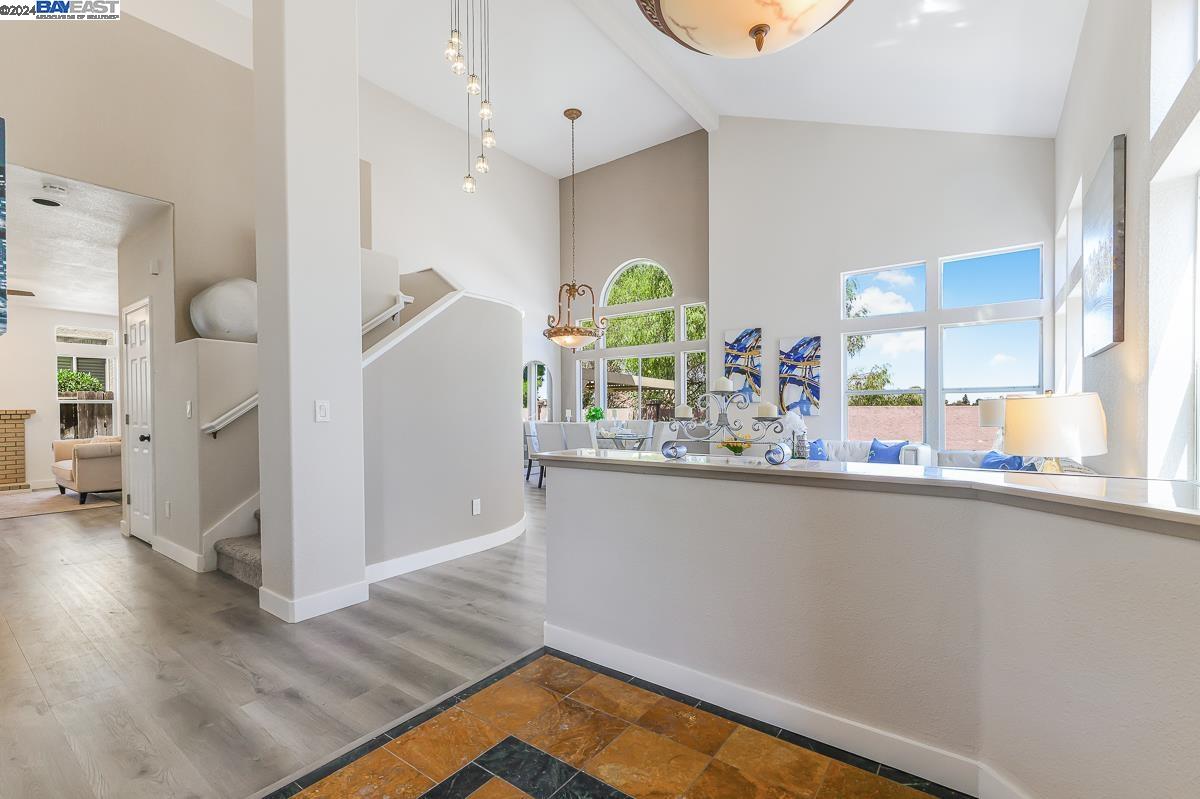 1116 Hastings Ct