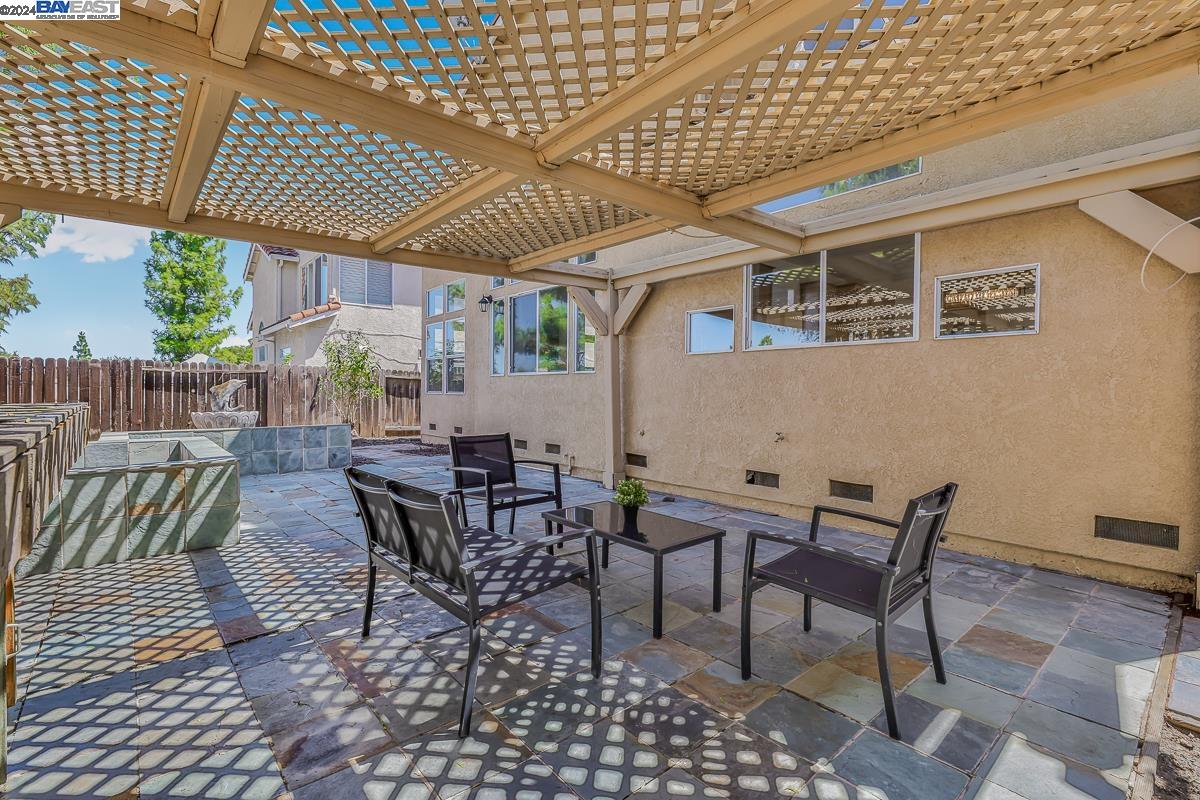 1116 Hastings Ct