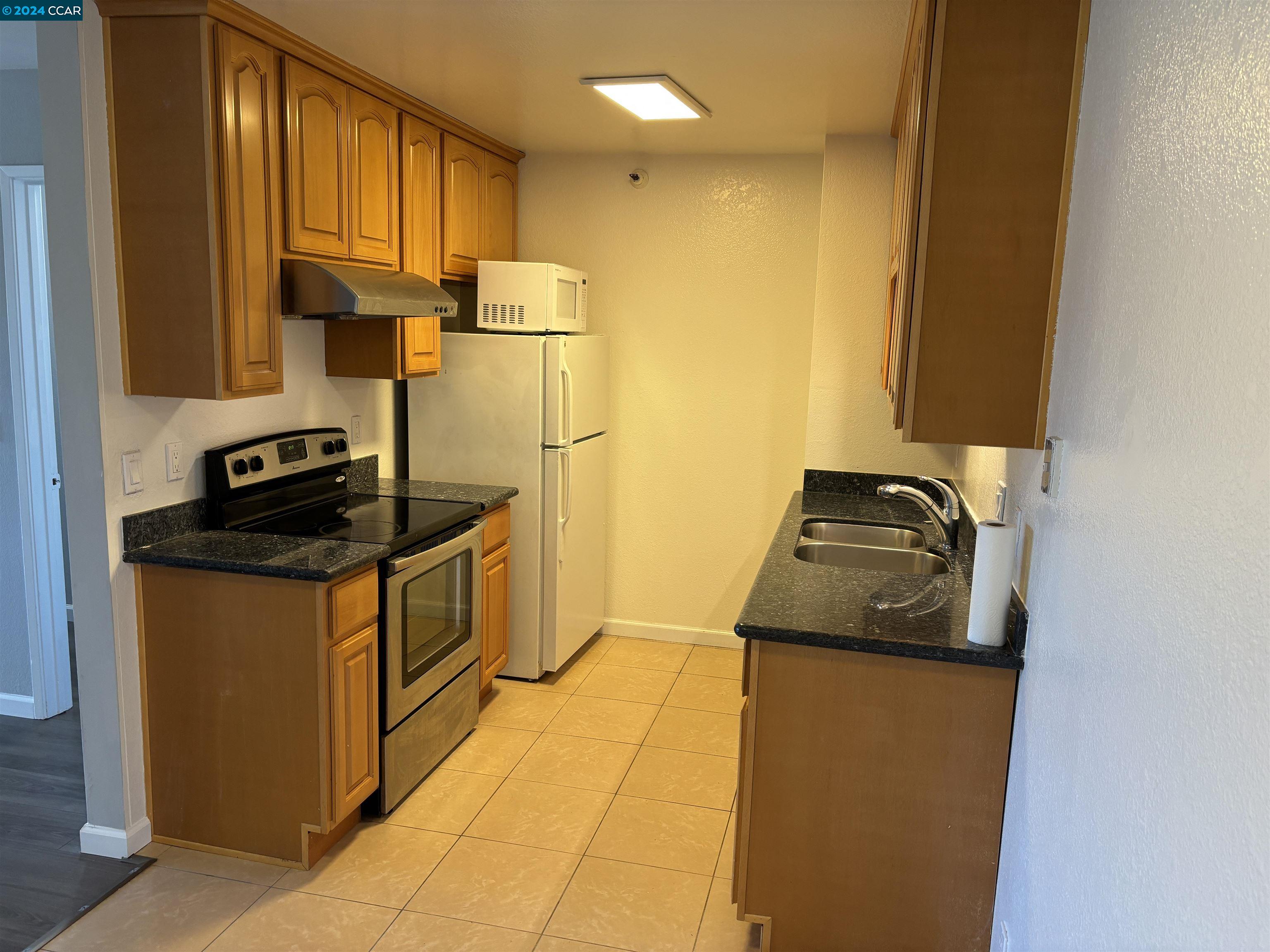 240 N Bayshore Blvd # 211