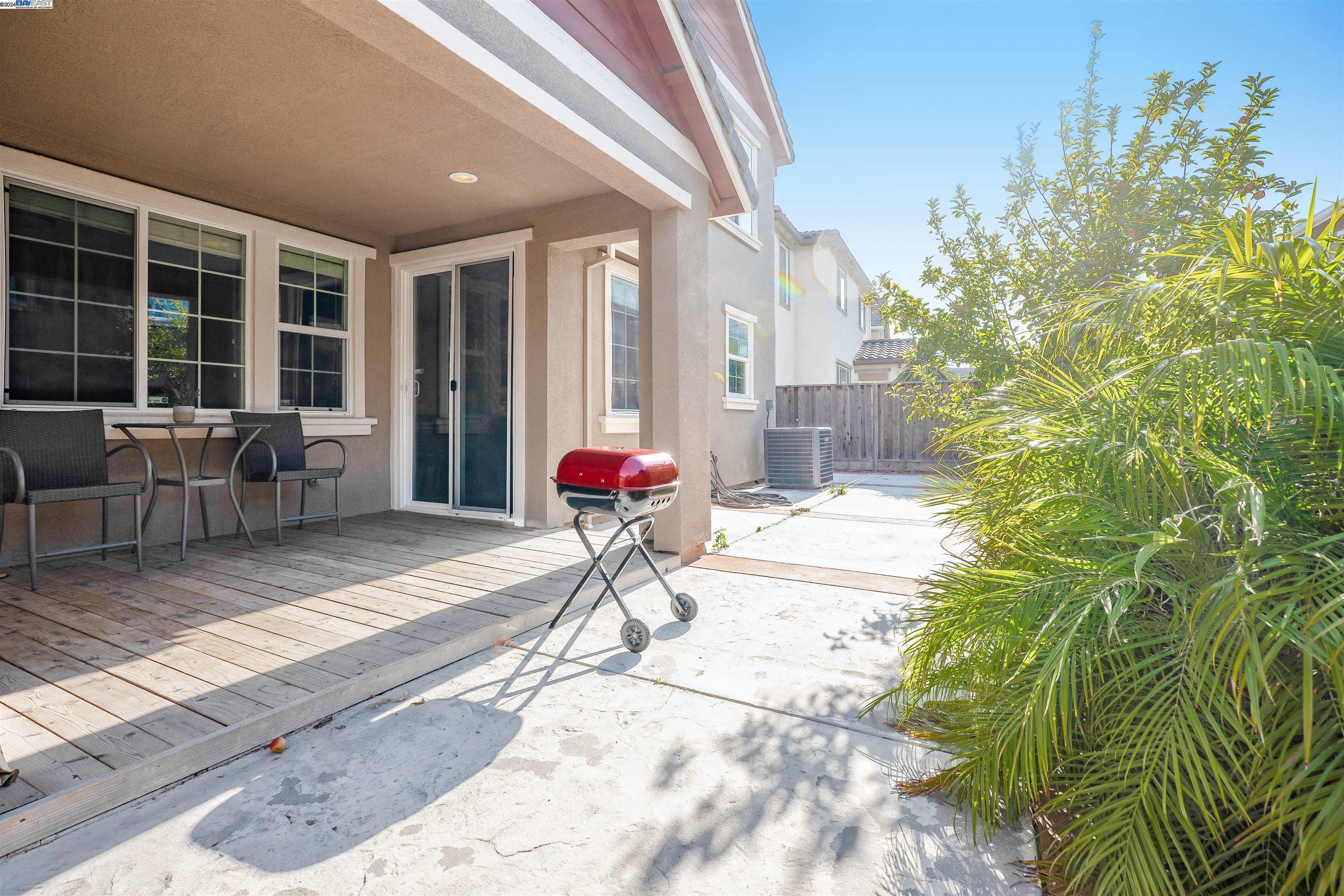 229 W Bonner Dr