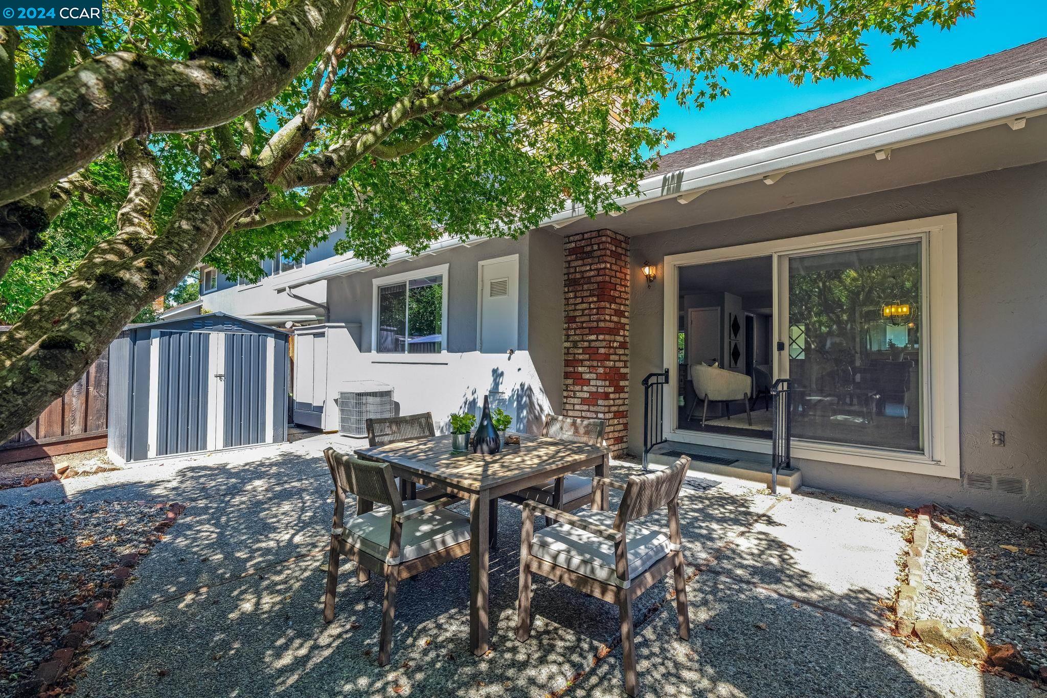 165 Miramonte Dr