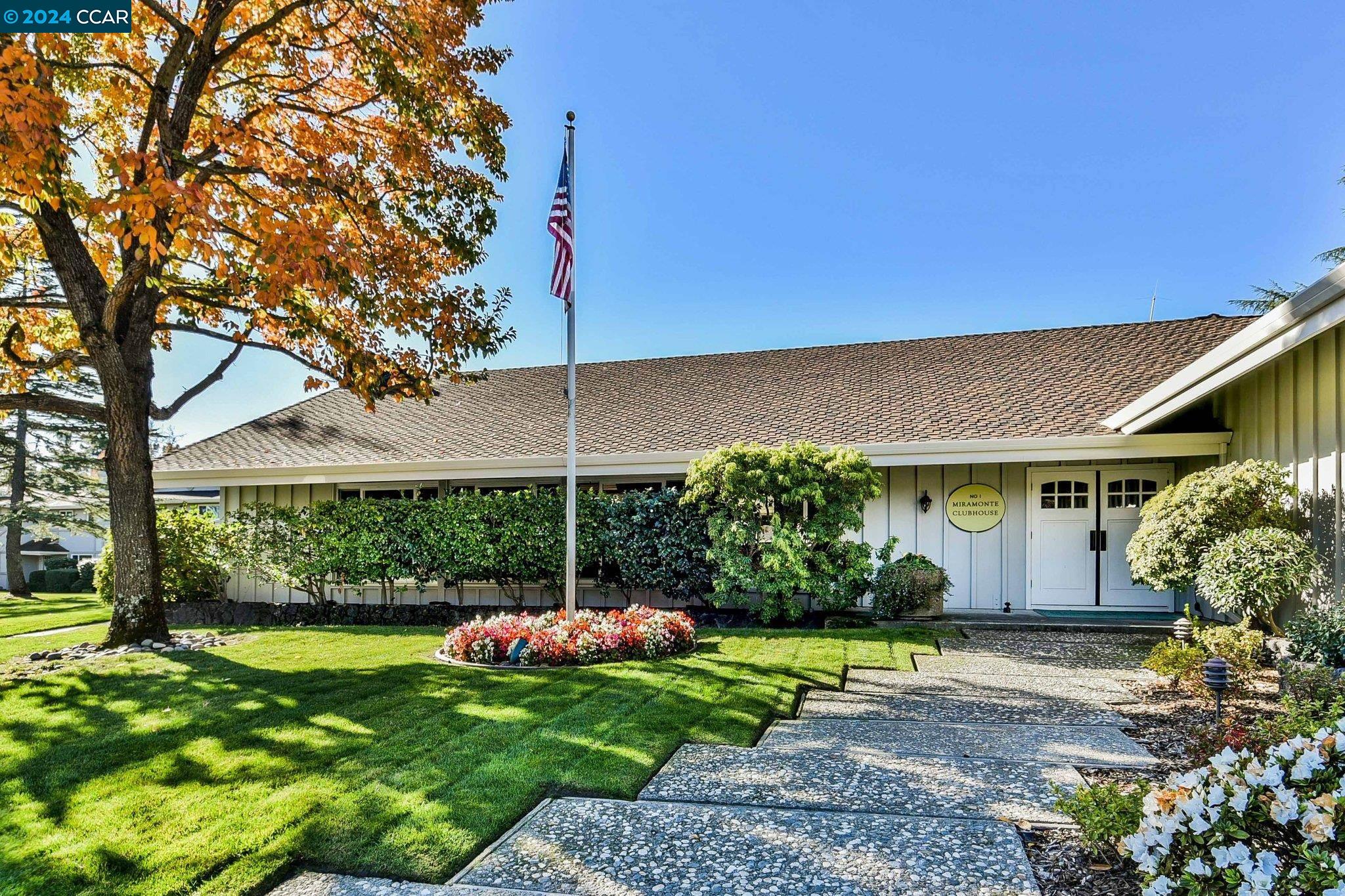 165 Miramonte Dr