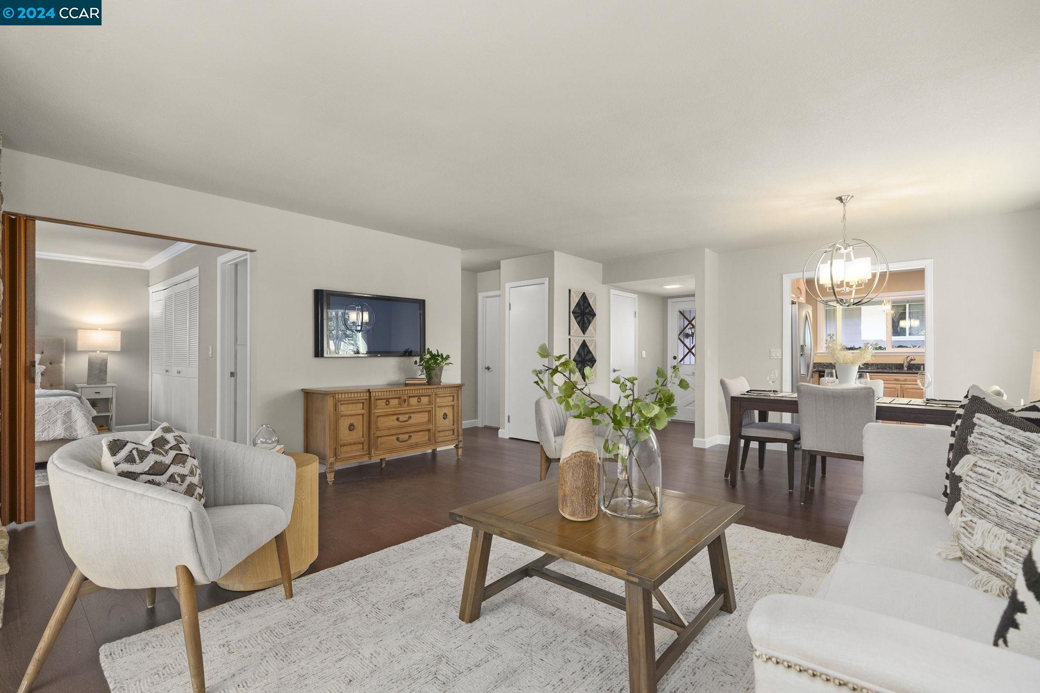 165 Miramonte Dr