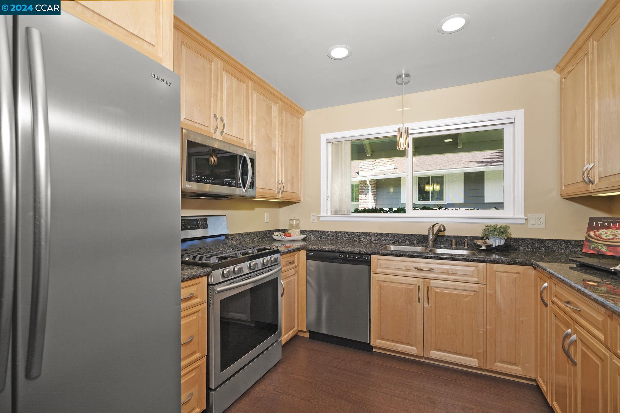 165 Miramonte Dr