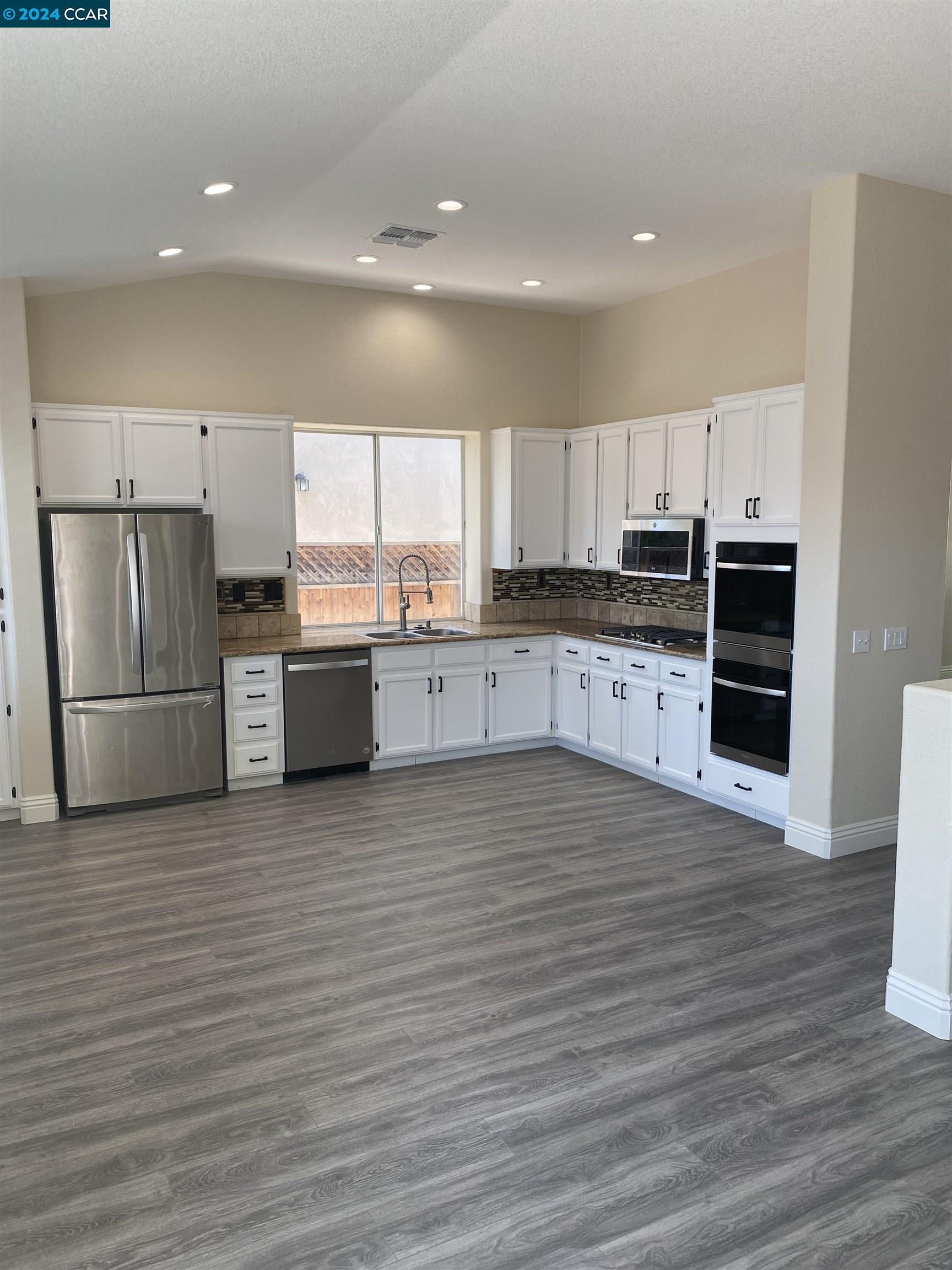 2321 Huntsman Way