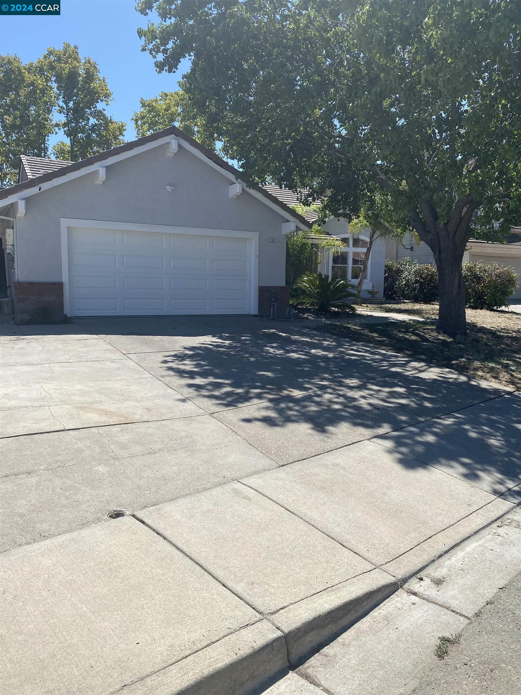 2321 Huntsman Way