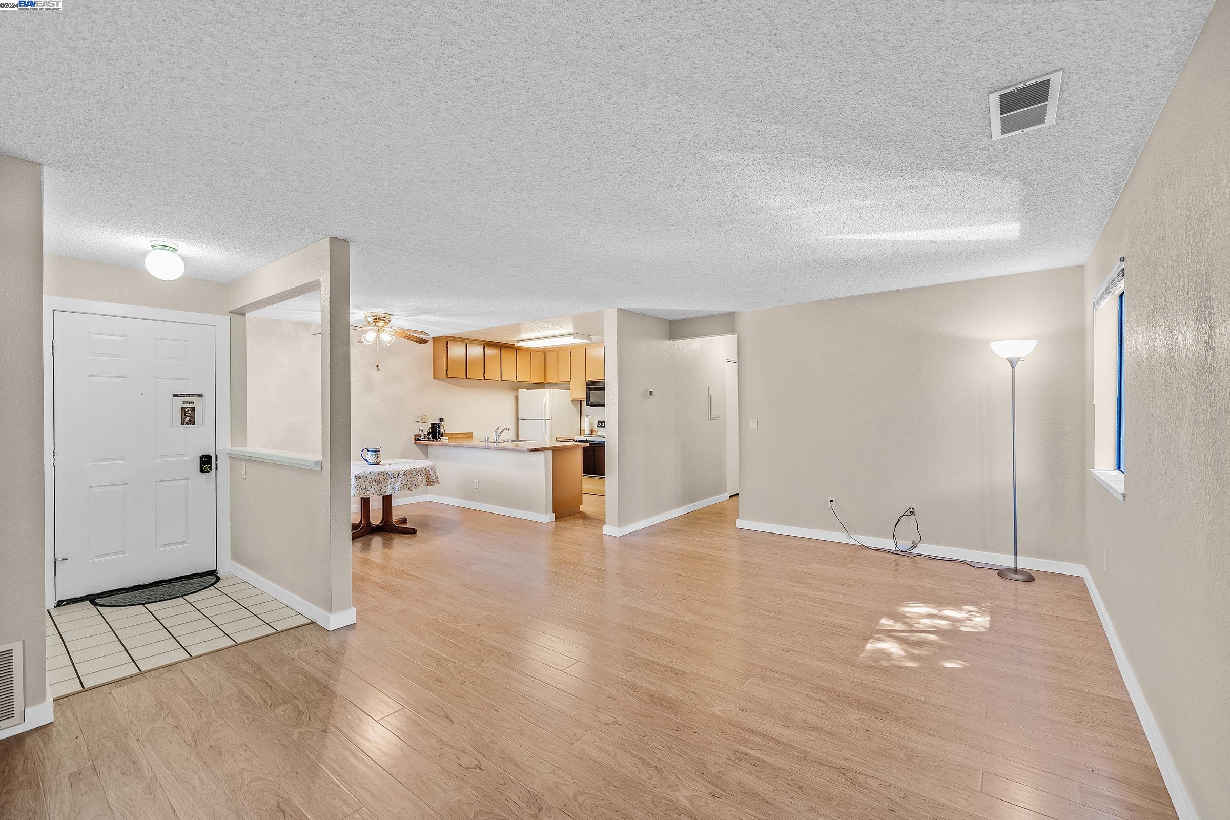 138 Shaniko Cmn