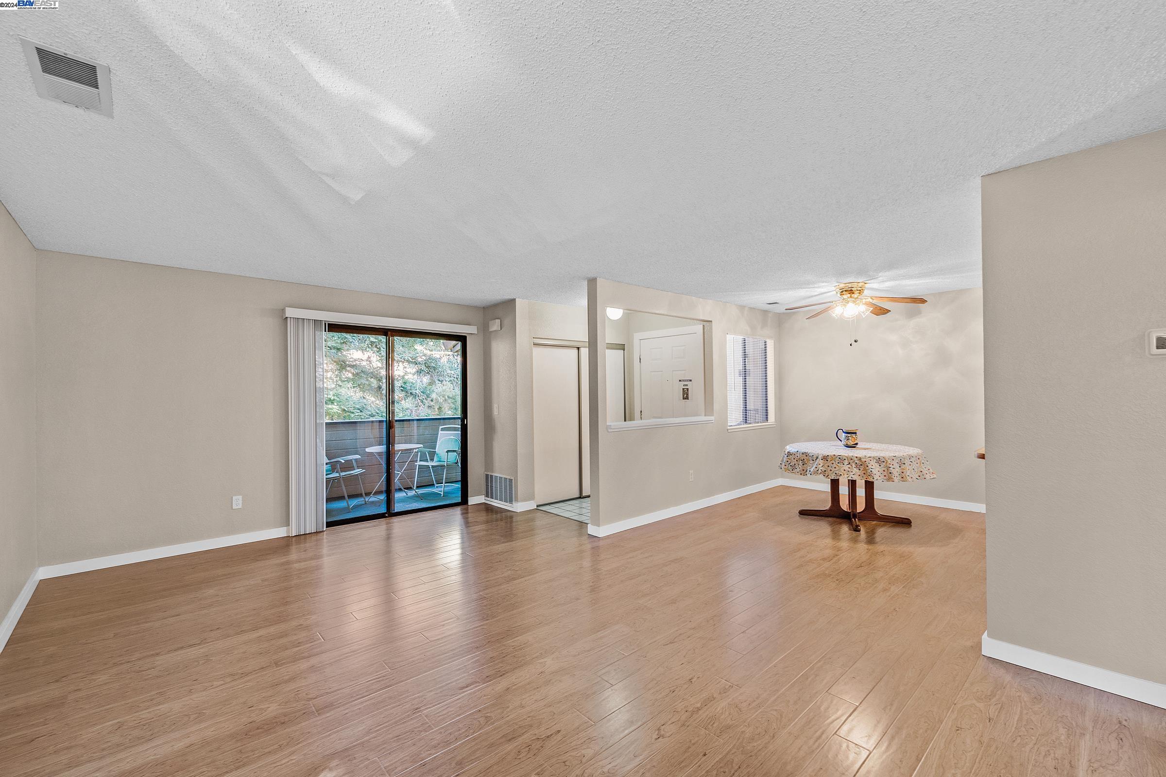 138 Shaniko Cmn