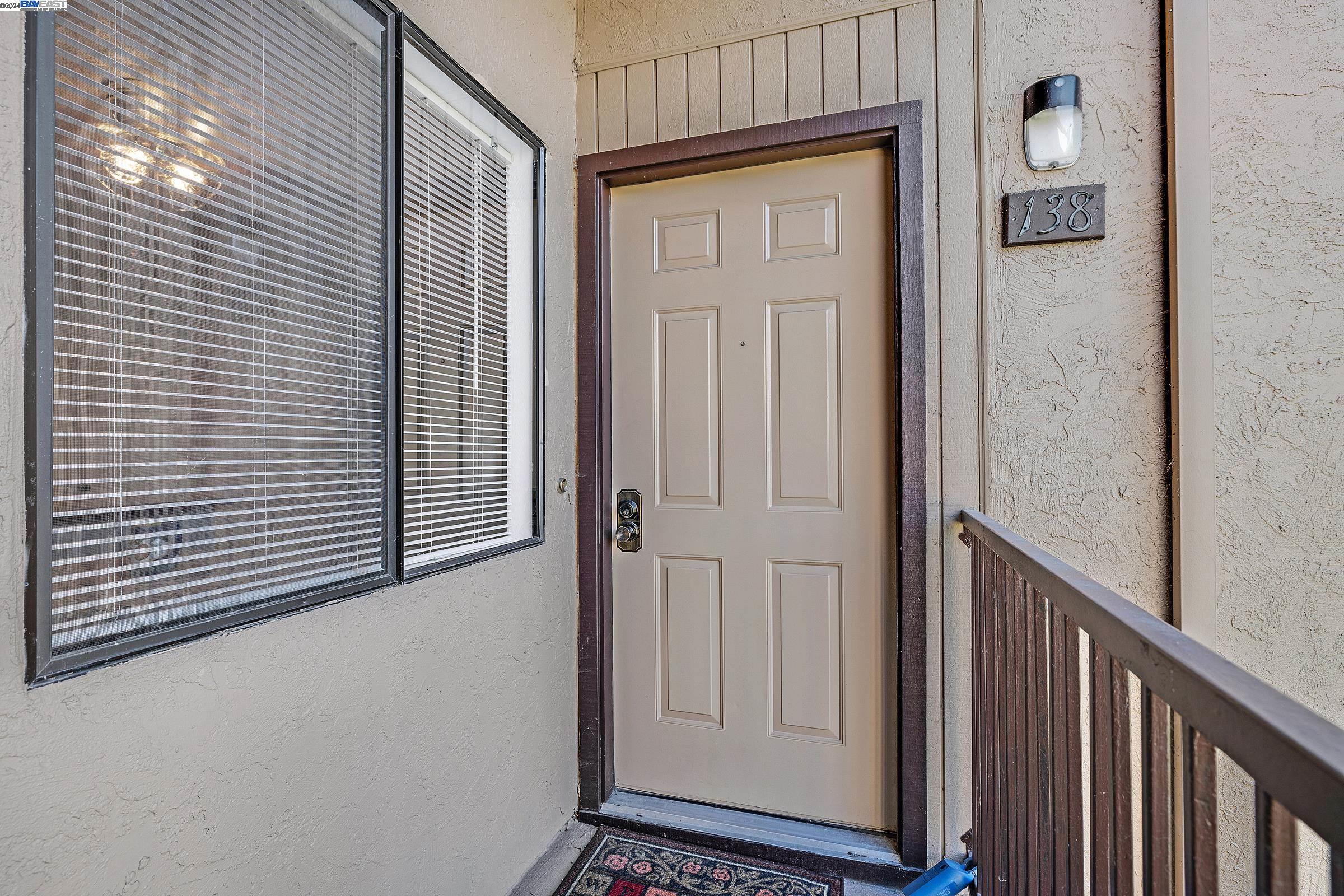 138 Shaniko Cmn